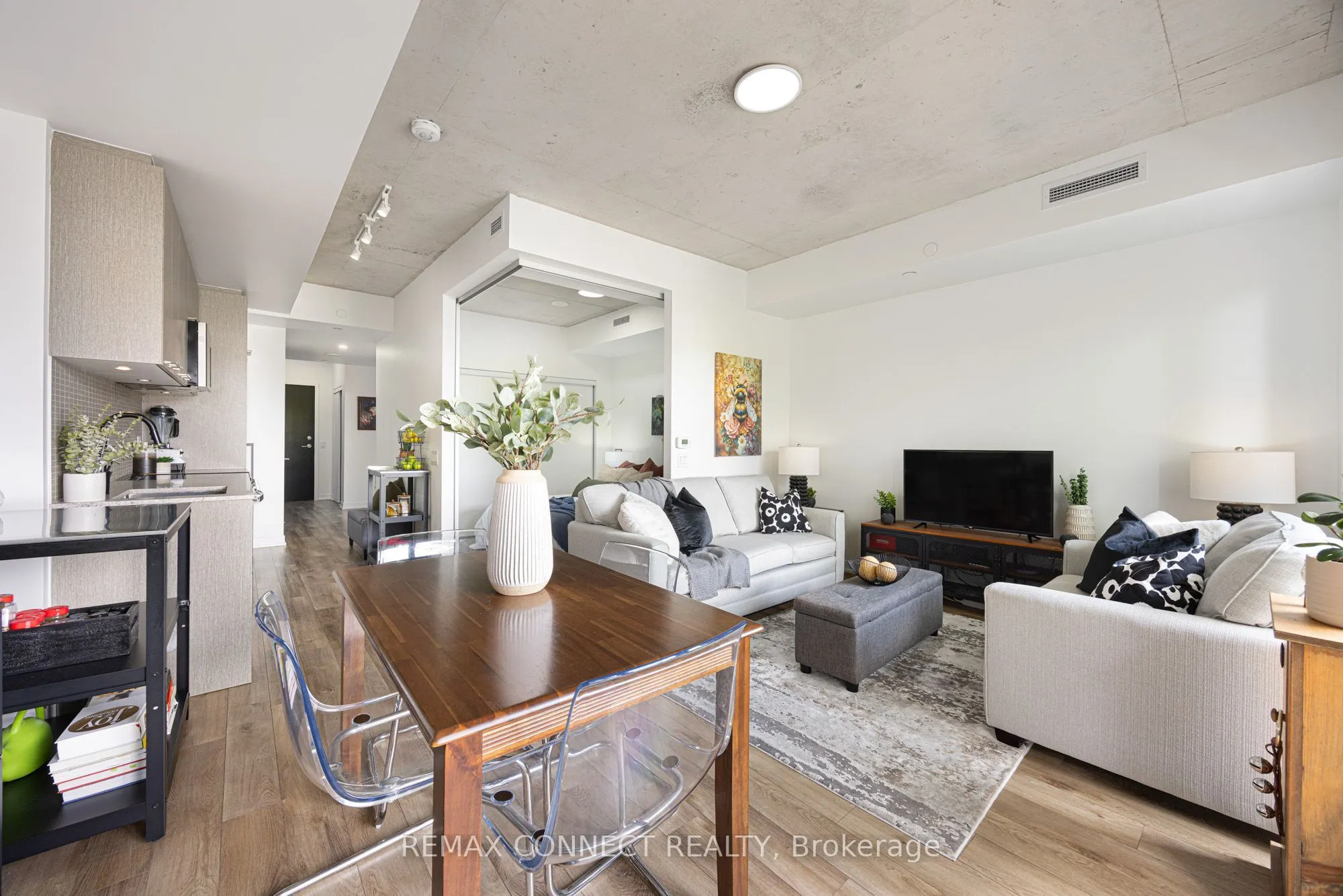 1808 St. Clair Avenue W #304