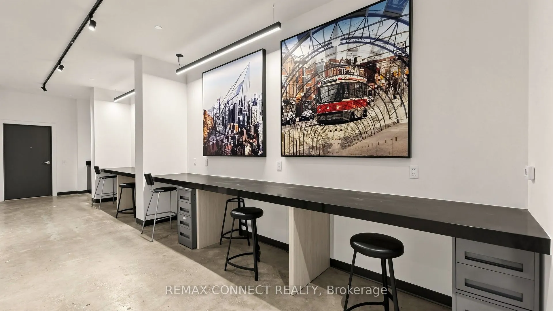 1808 St. Clair Avenue W #304