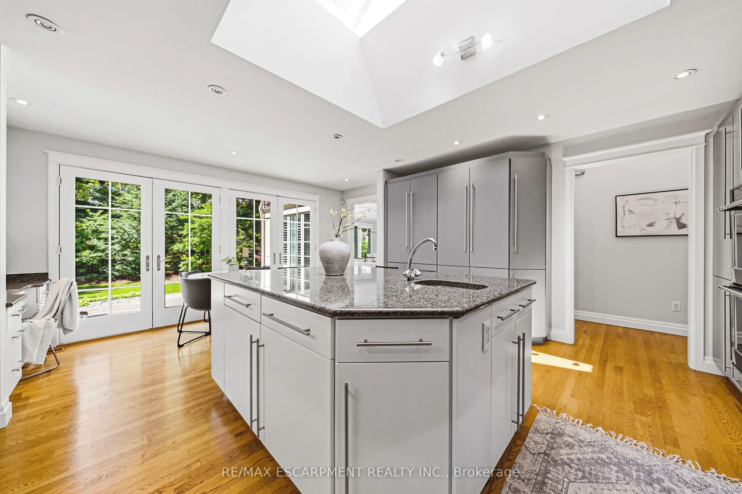 7 Colonial Crescent
