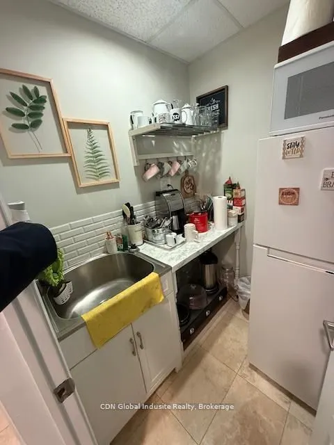 1060 Britannia Road E #20