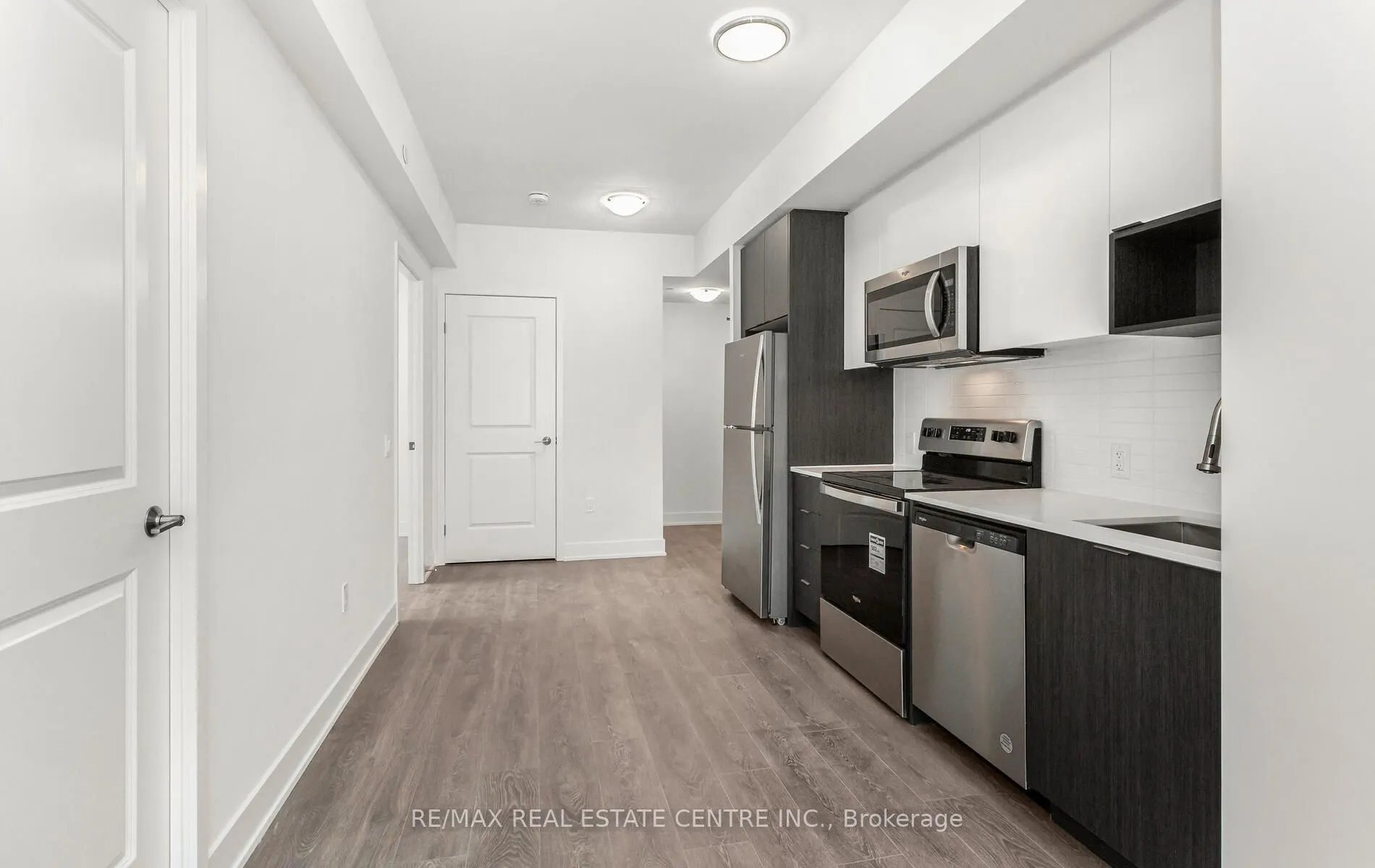 204 Burnhamthorpe Road E #1307