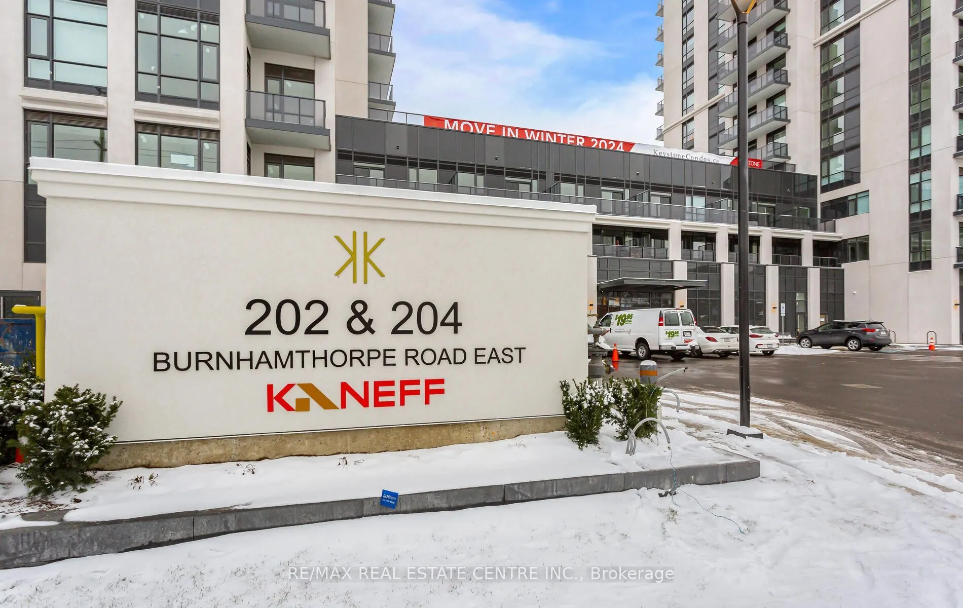 204 Burnhamthorpe Road E #1307
