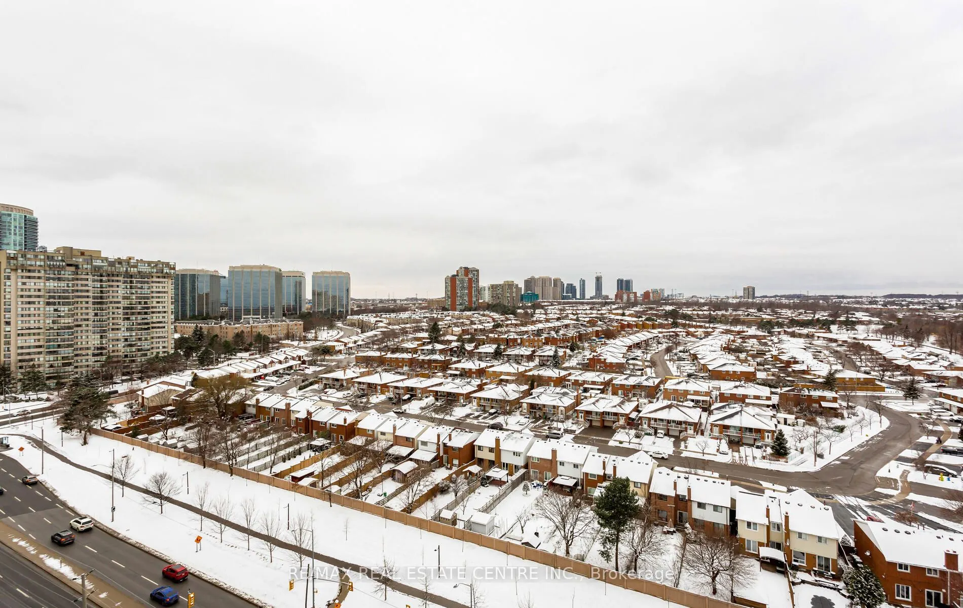 204 Burnhamthorpe Road E #1307
