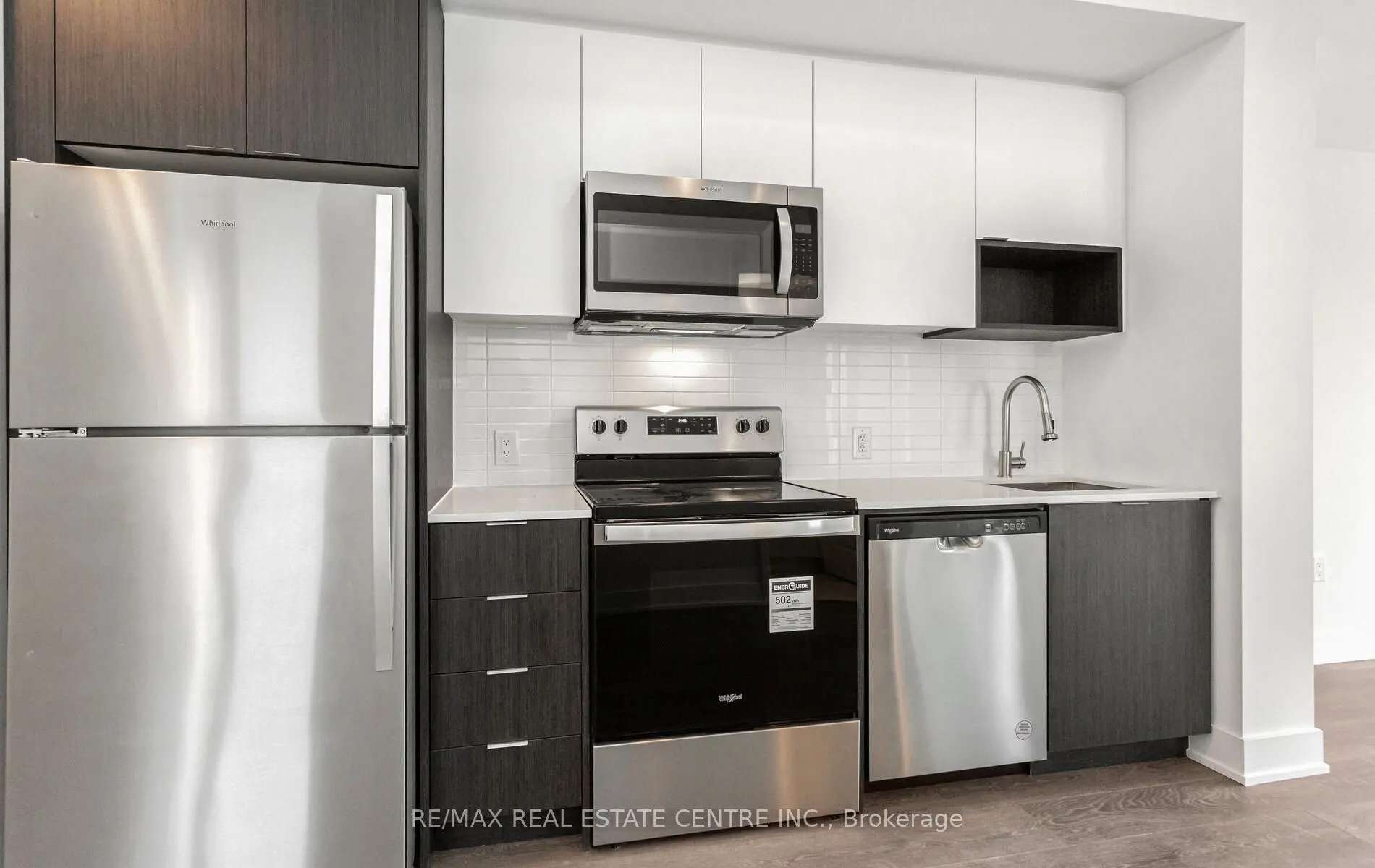 204 Burnhamthorpe Road E #1307