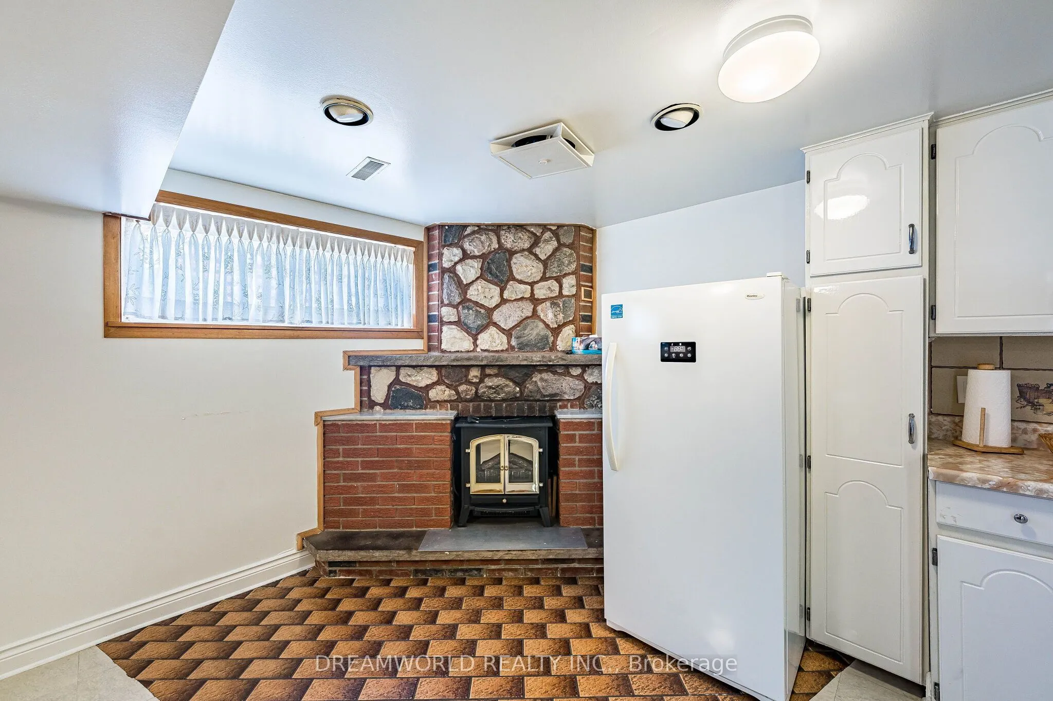 28 Rabton Court
