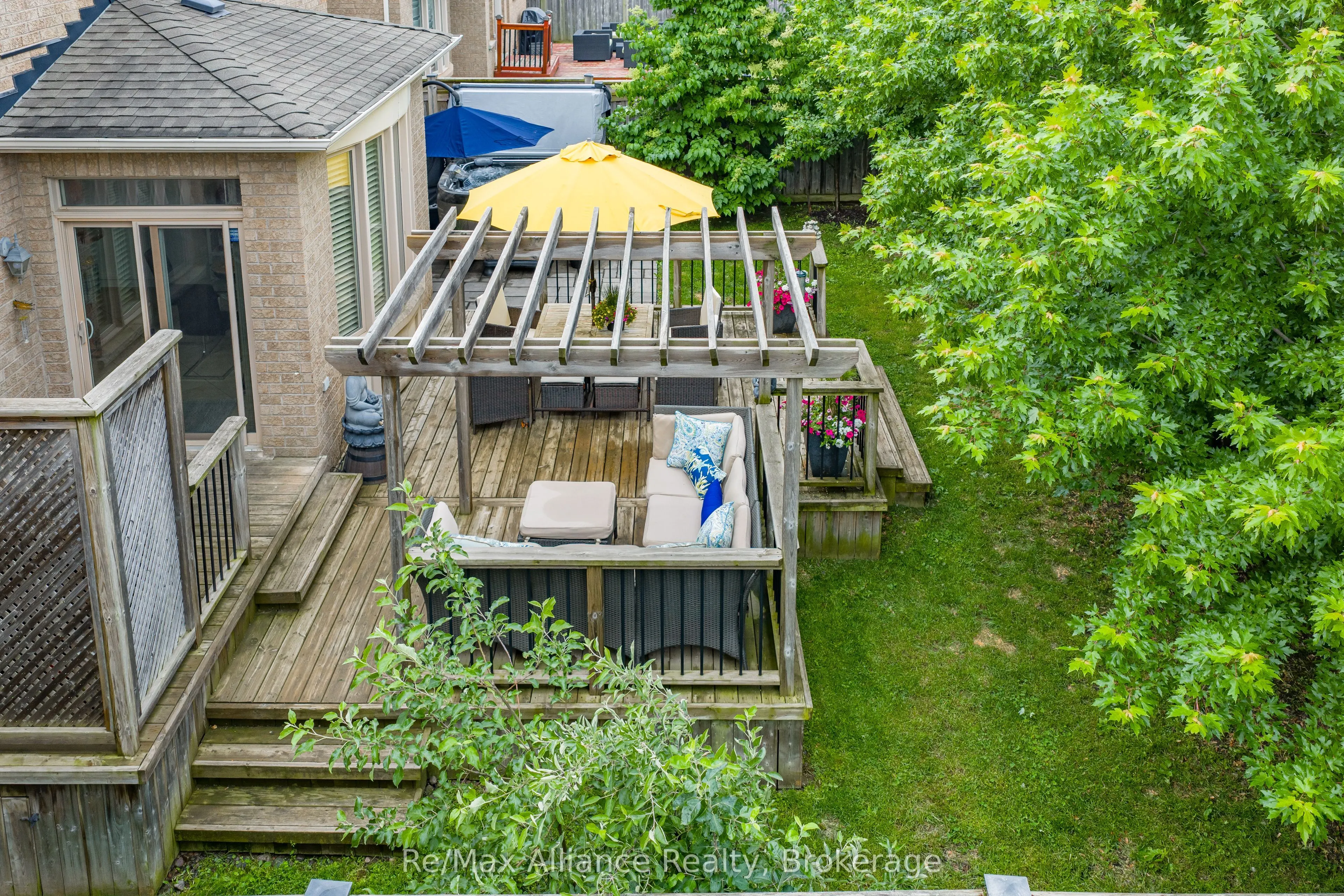 1367 Arrowhead Road