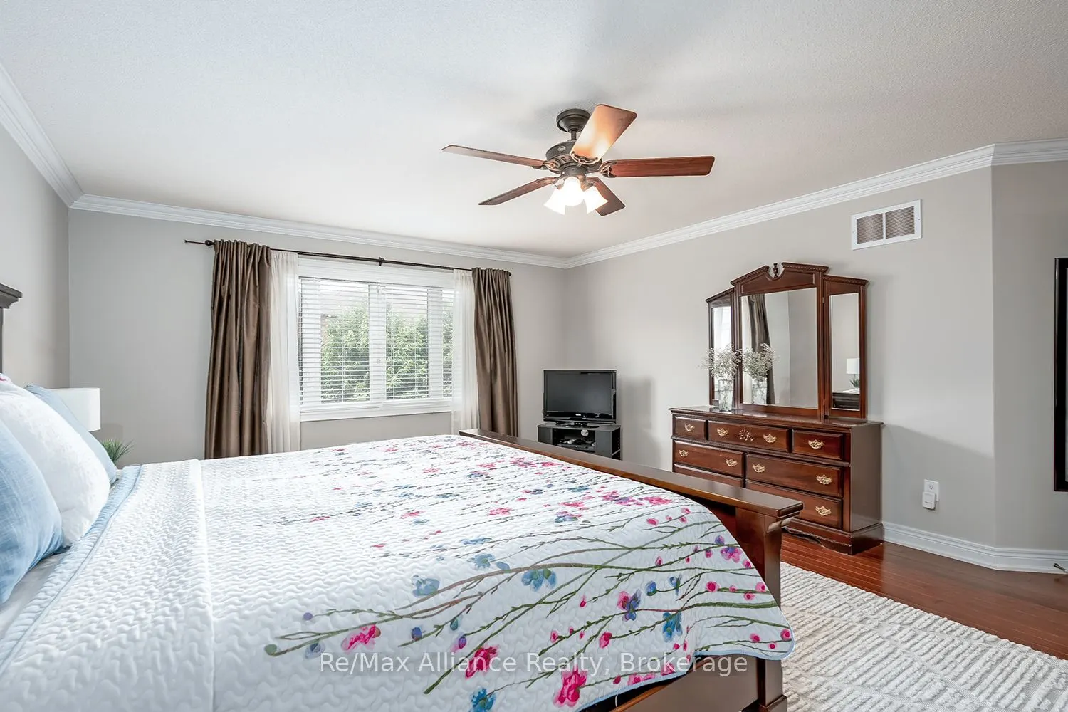 1367 Arrowhead Road