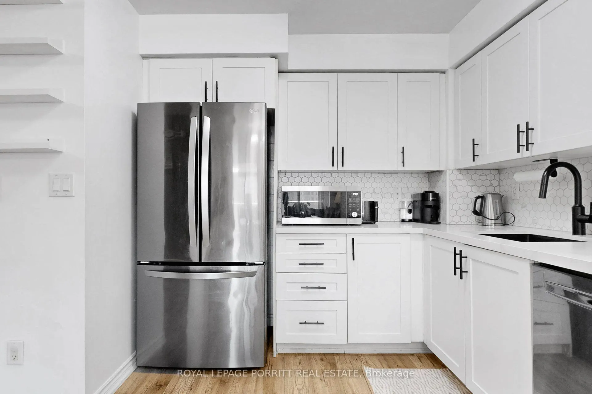3888 Duke Of York Boulevard #927