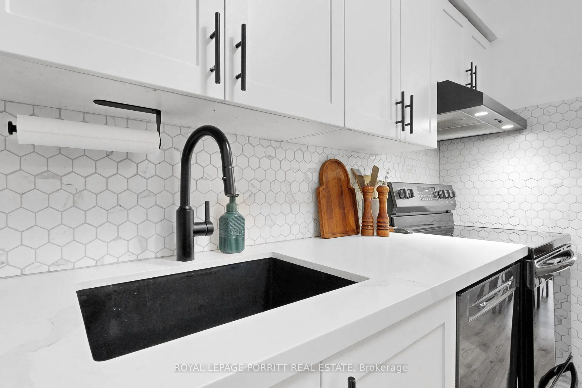 3888 Duke Of York Boulevard #927