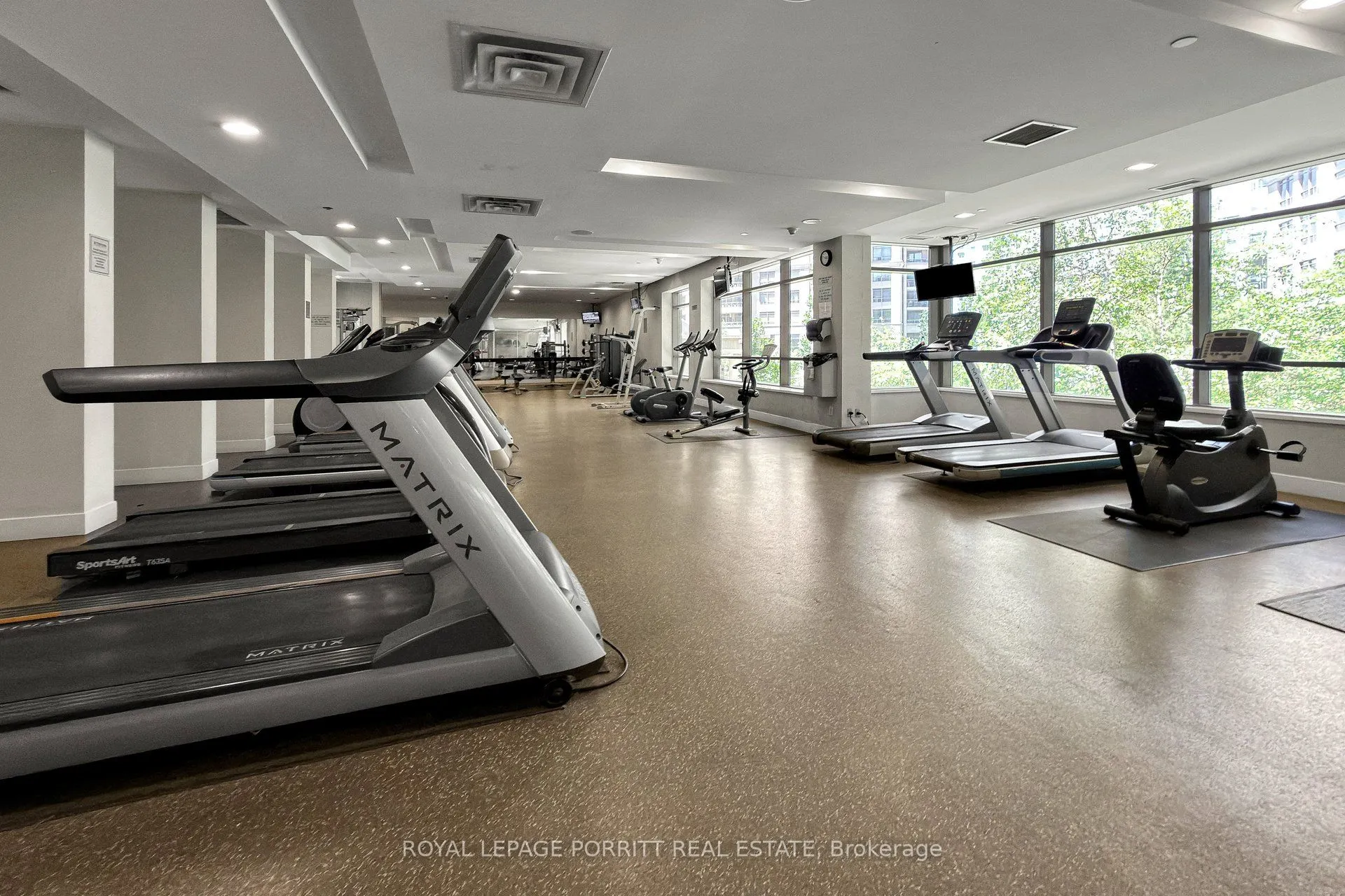 3888 Duke Of York Boulevard #927