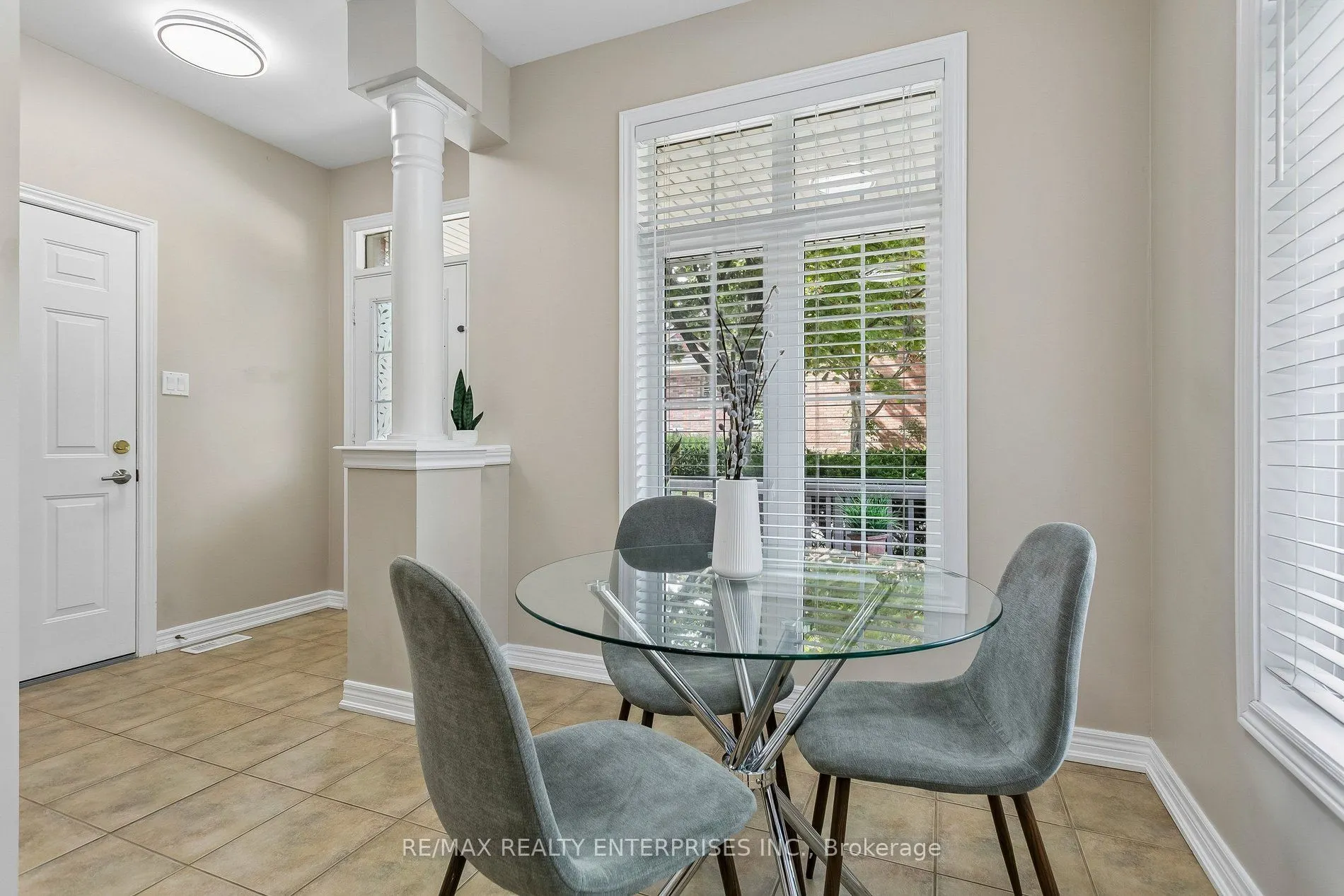 1633 Northmount Avenue #39