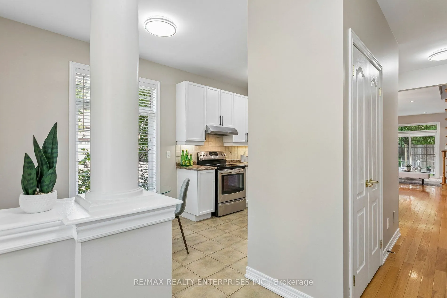1633 Northmount Avenue #39