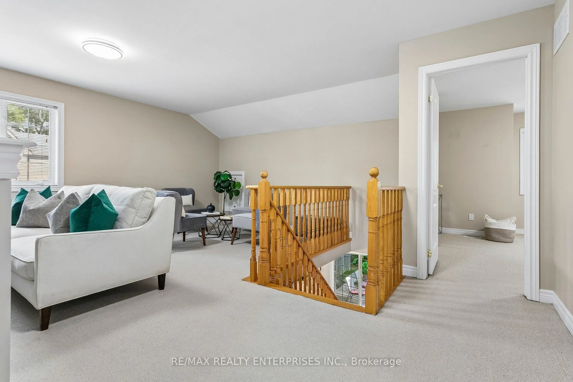 1633 Northmount Avenue #39