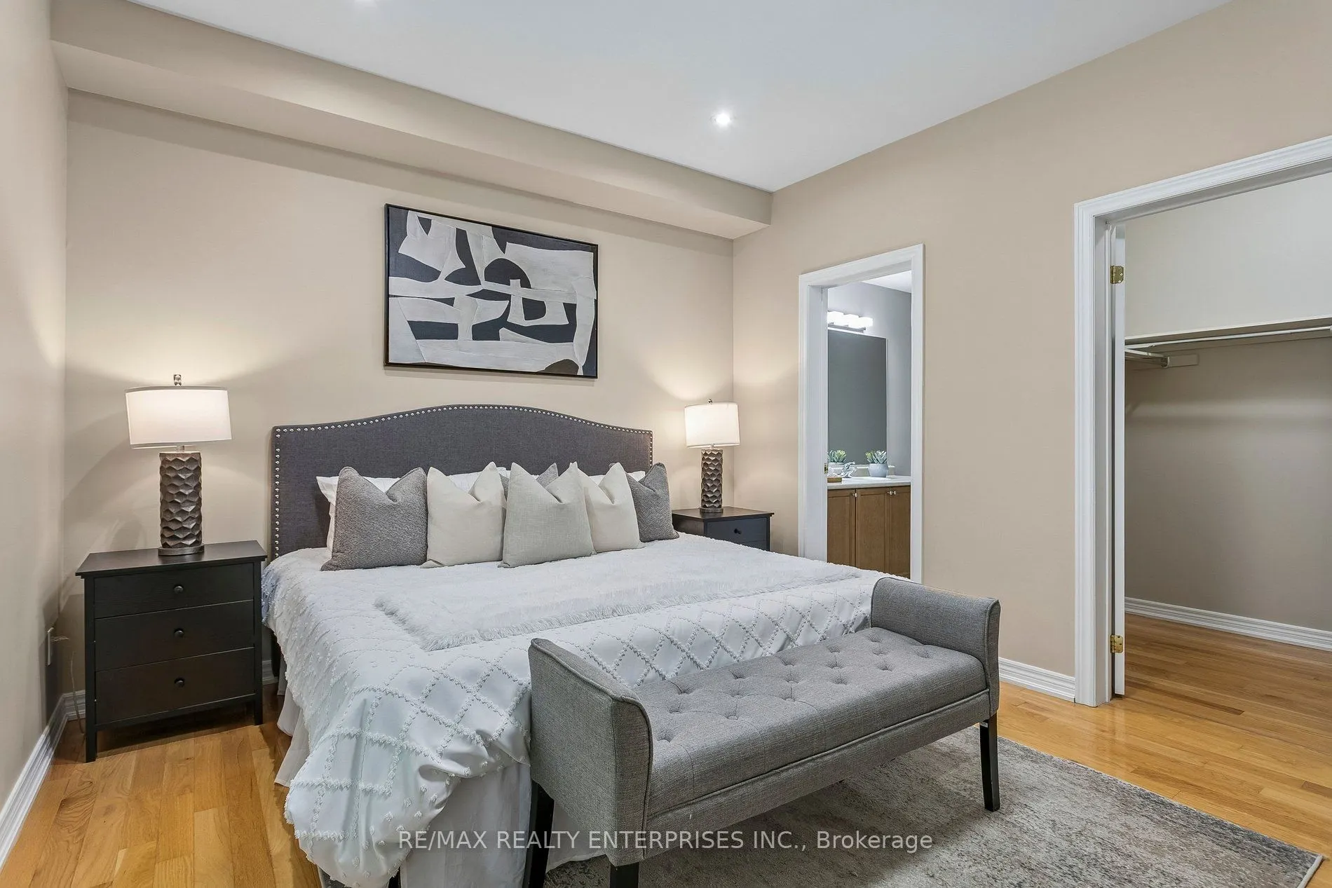 1633 Northmount Avenue #39