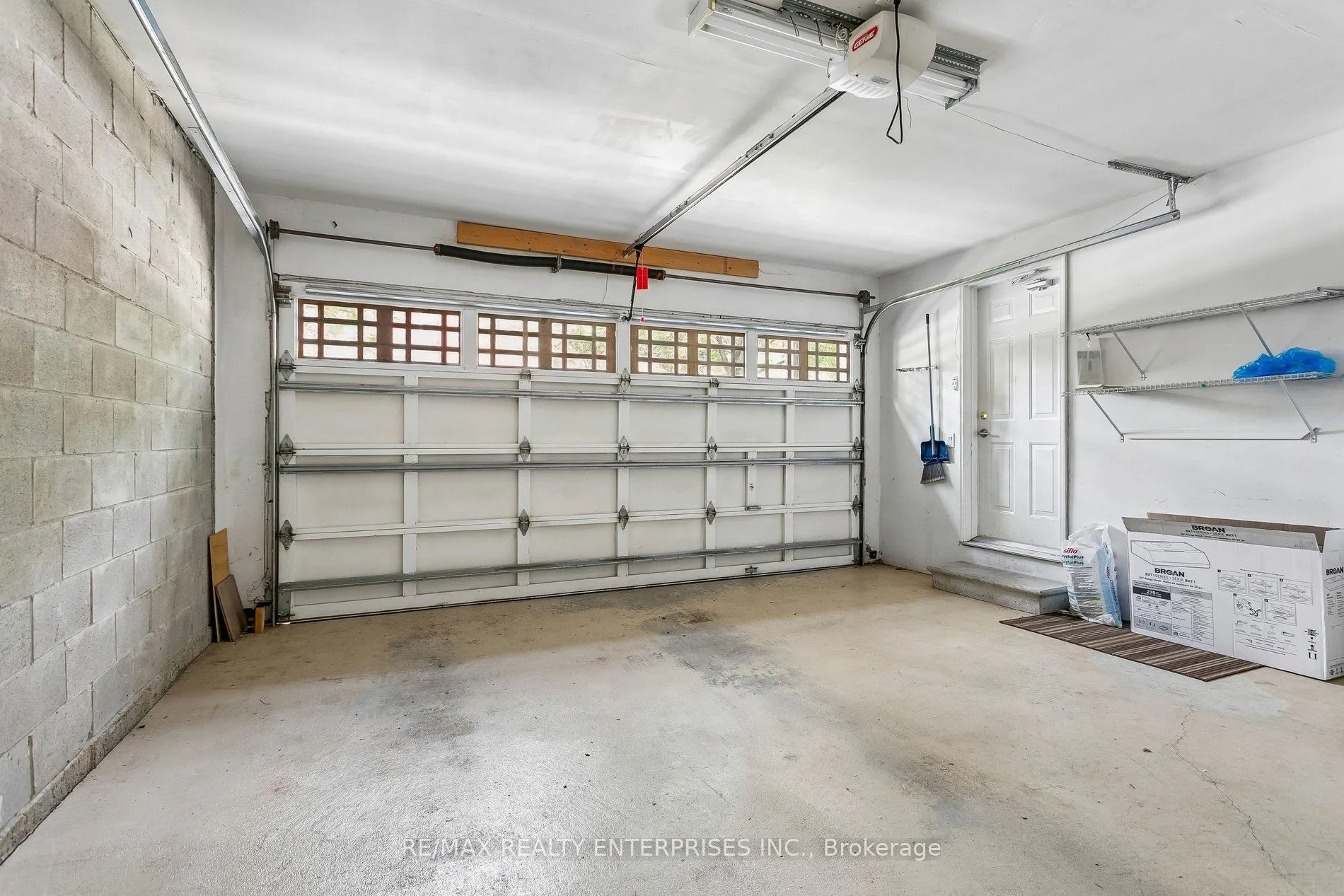 1633 Northmount Avenue #39