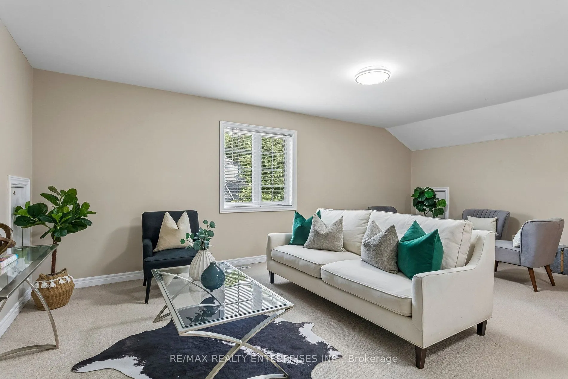 1633 Northmount Avenue #39