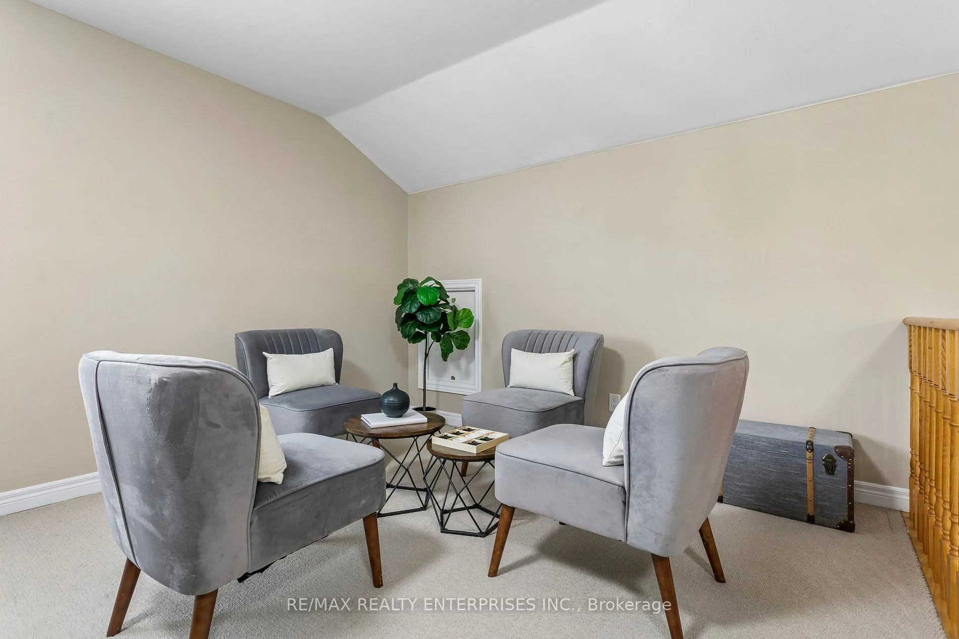 1633 Northmount Avenue #39