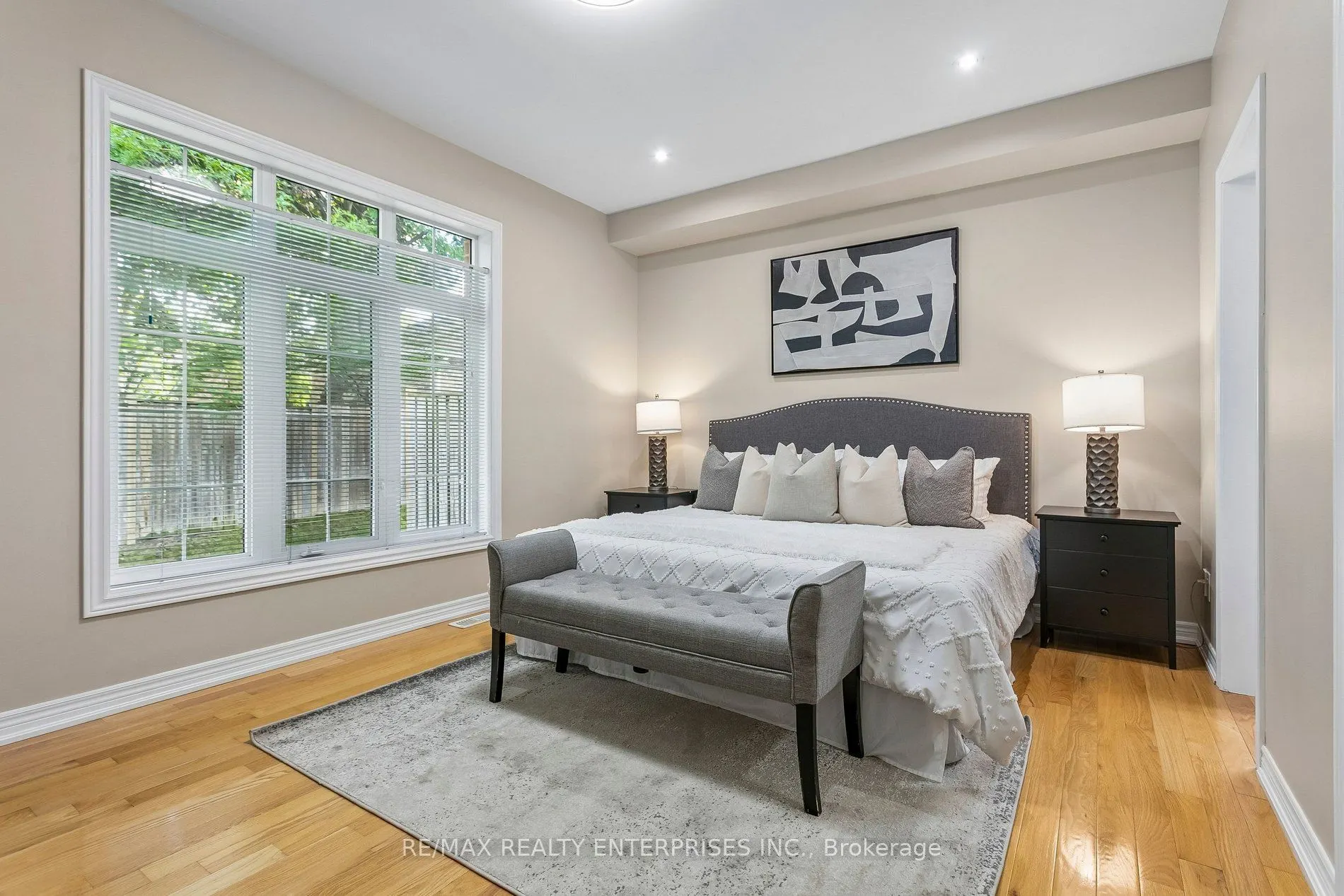 1633 Northmount Avenue #39