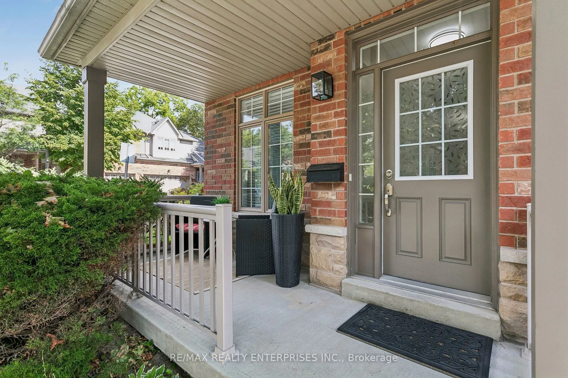 1633 Northmount Avenue #39