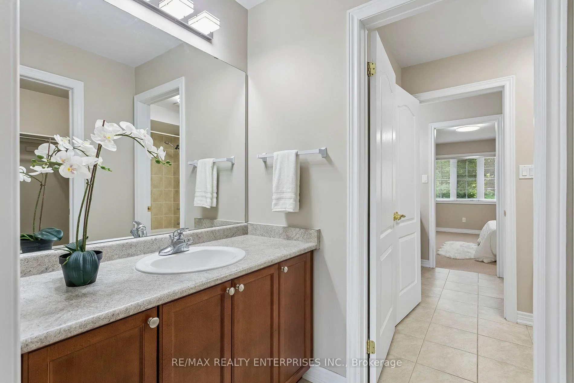 1633 Northmount Avenue #39