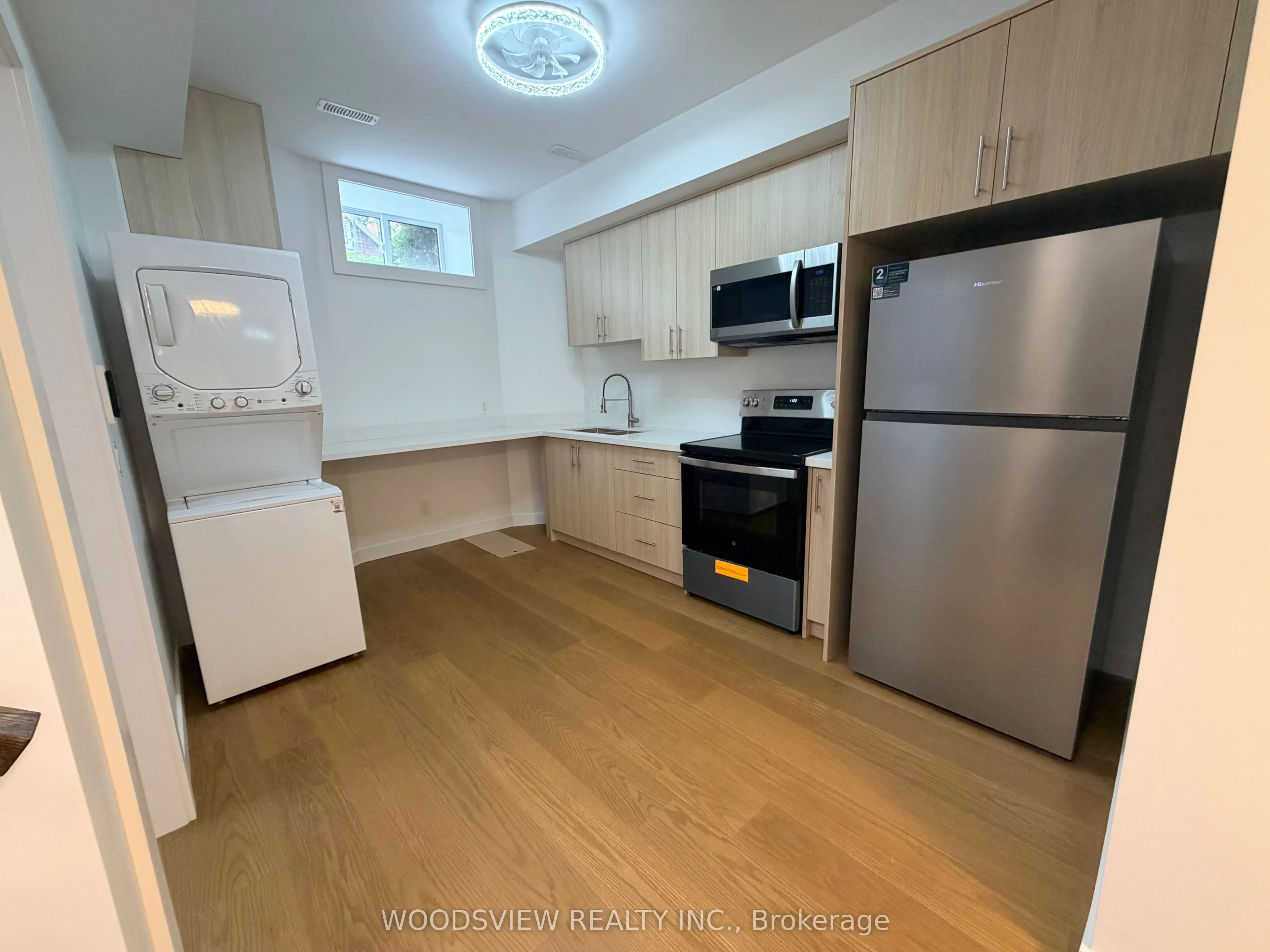 152 Medland Street #Lower