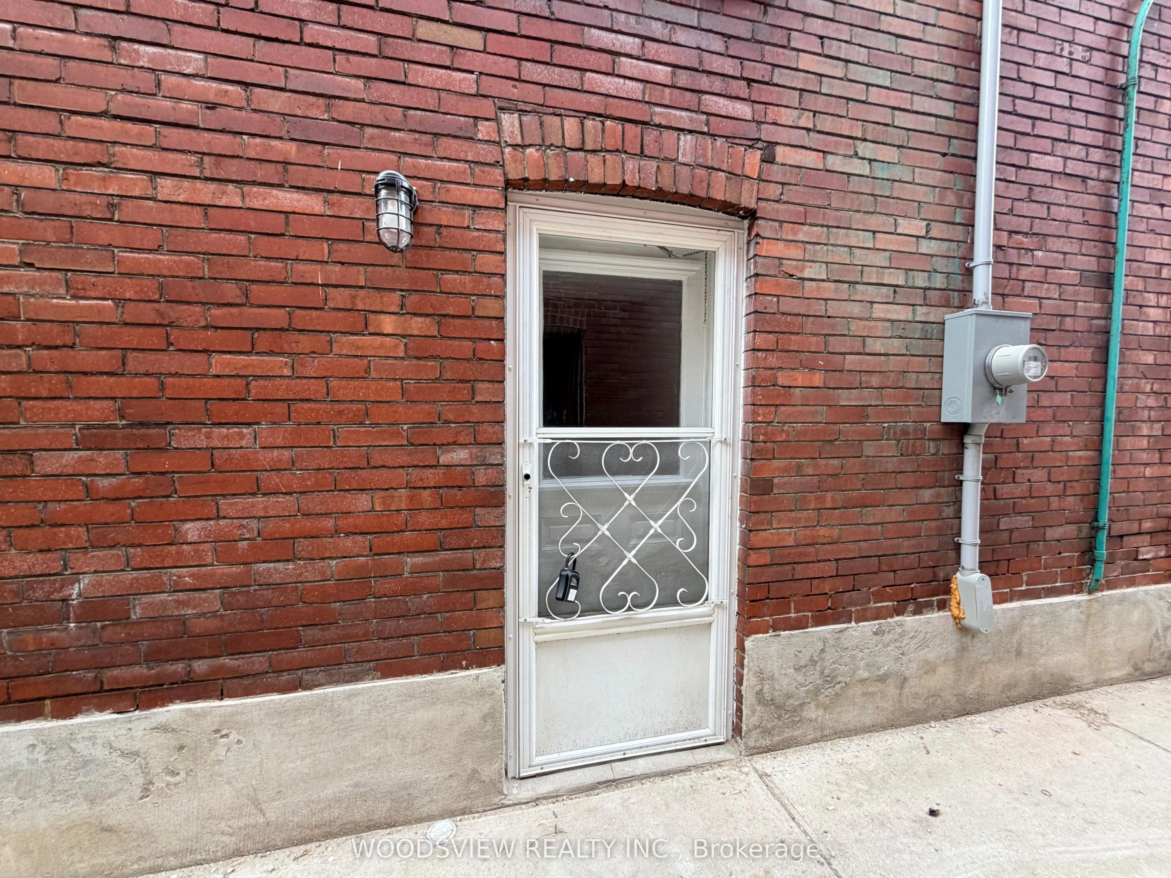 152 Medland Street #Lower