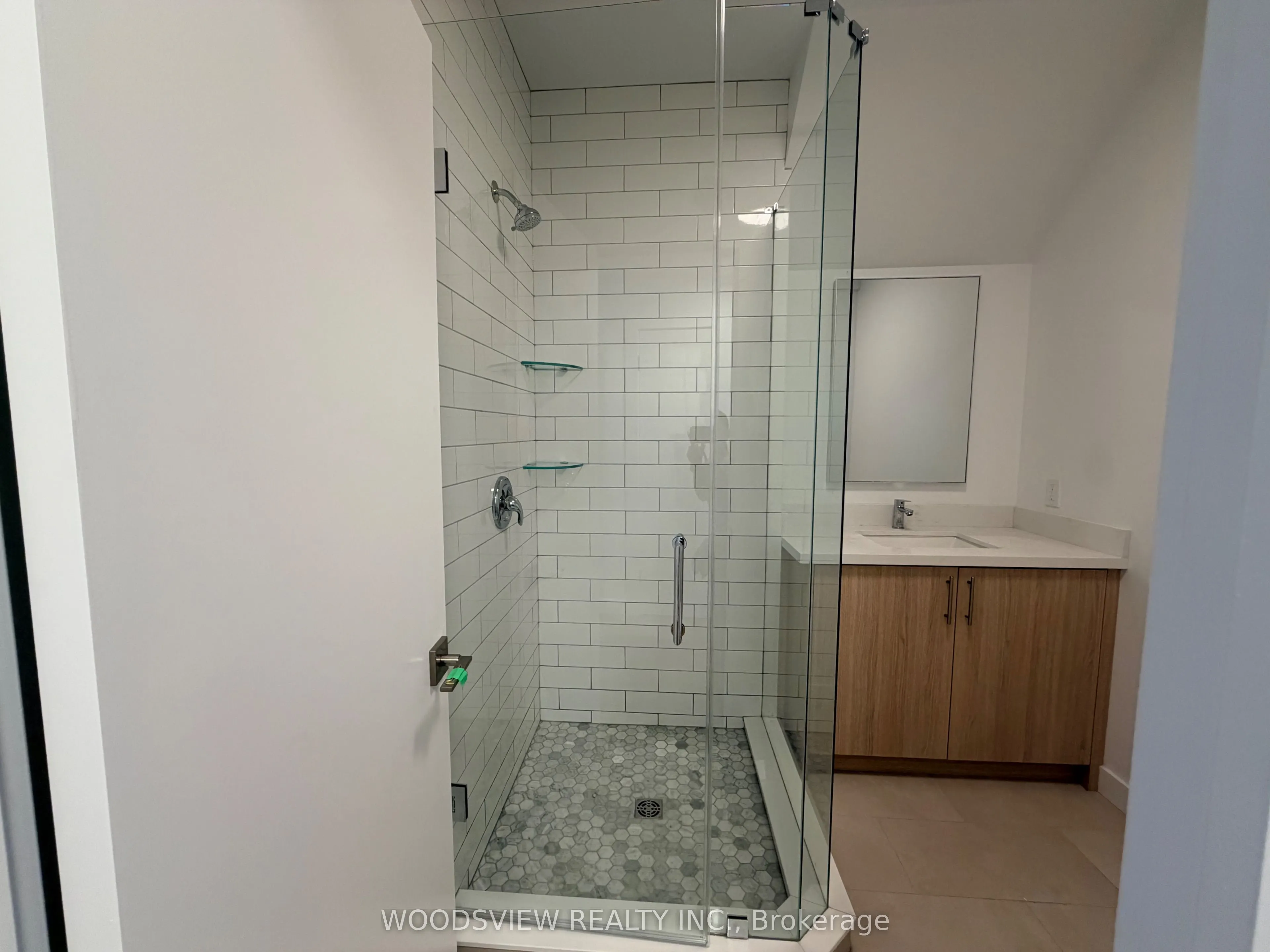 152 Medland Street #Lower