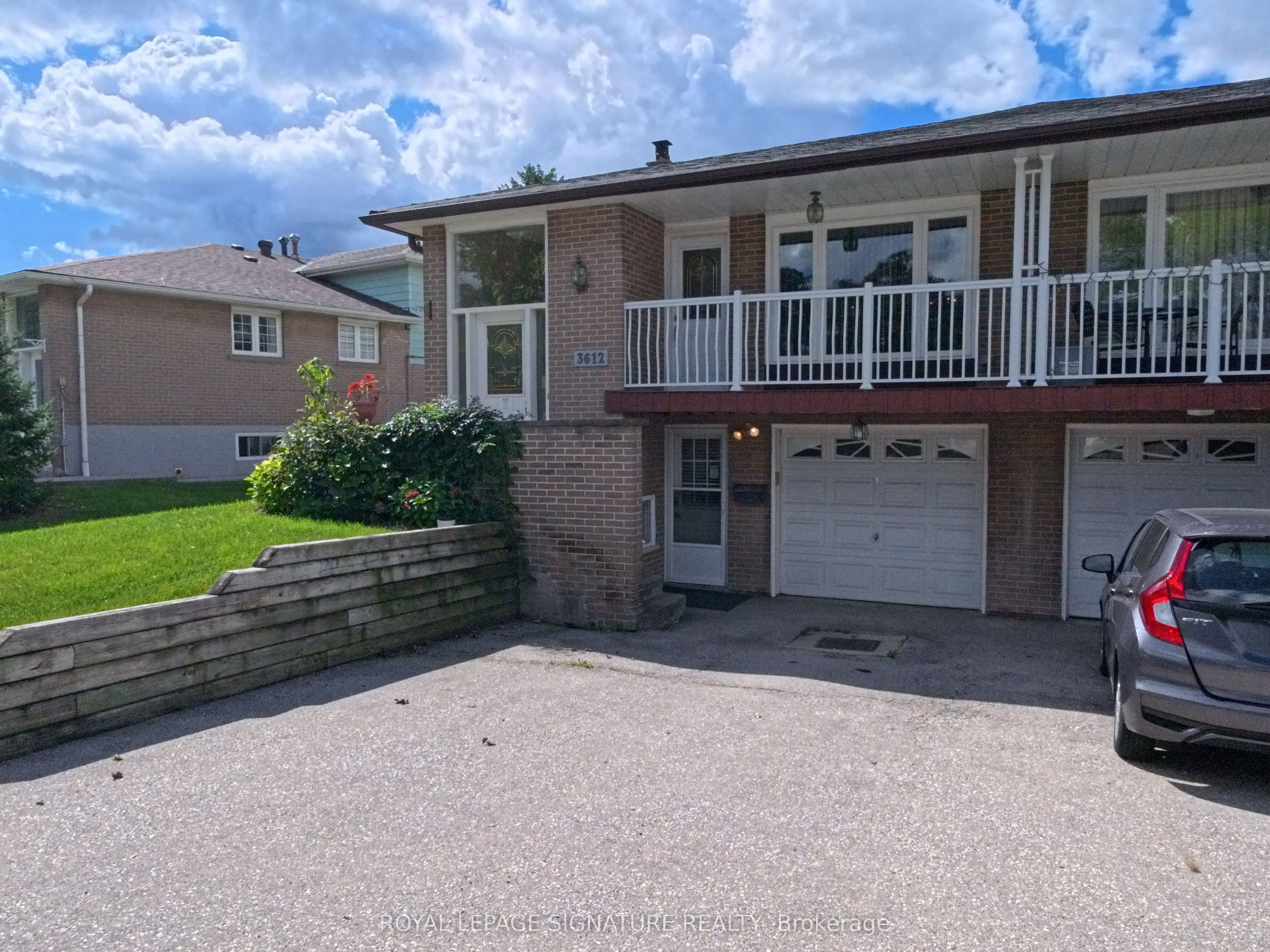 3612 Birchmeadow Crescent