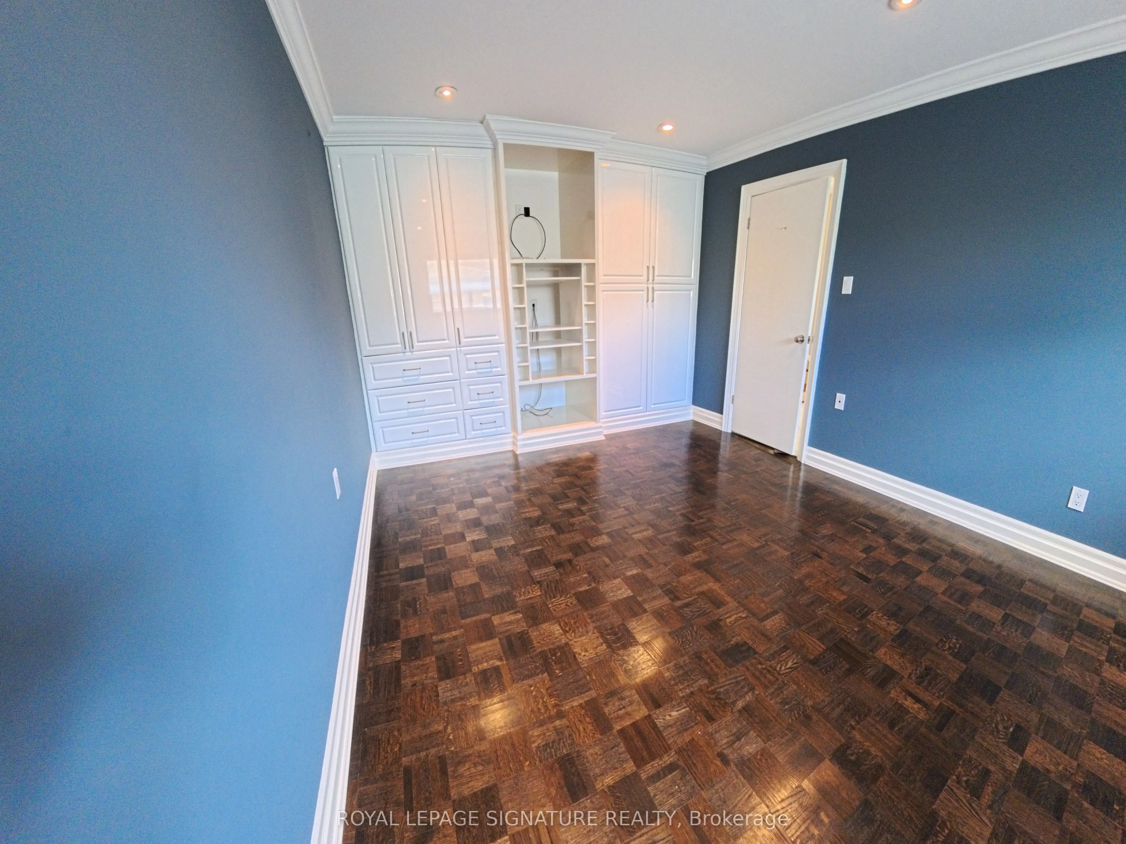 3612 Birchmeadow Crescent