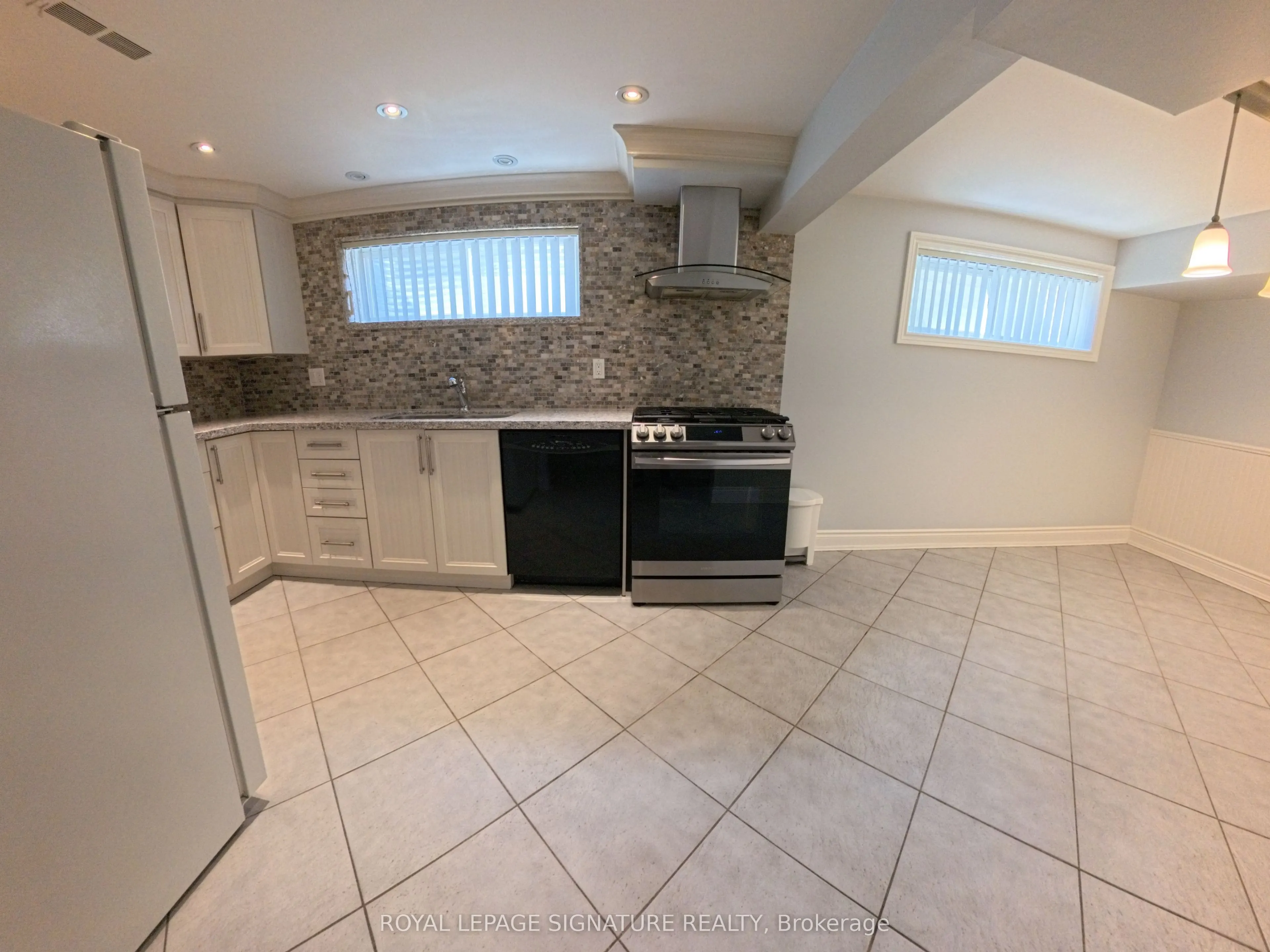 3612 Birchmeadow Crescent