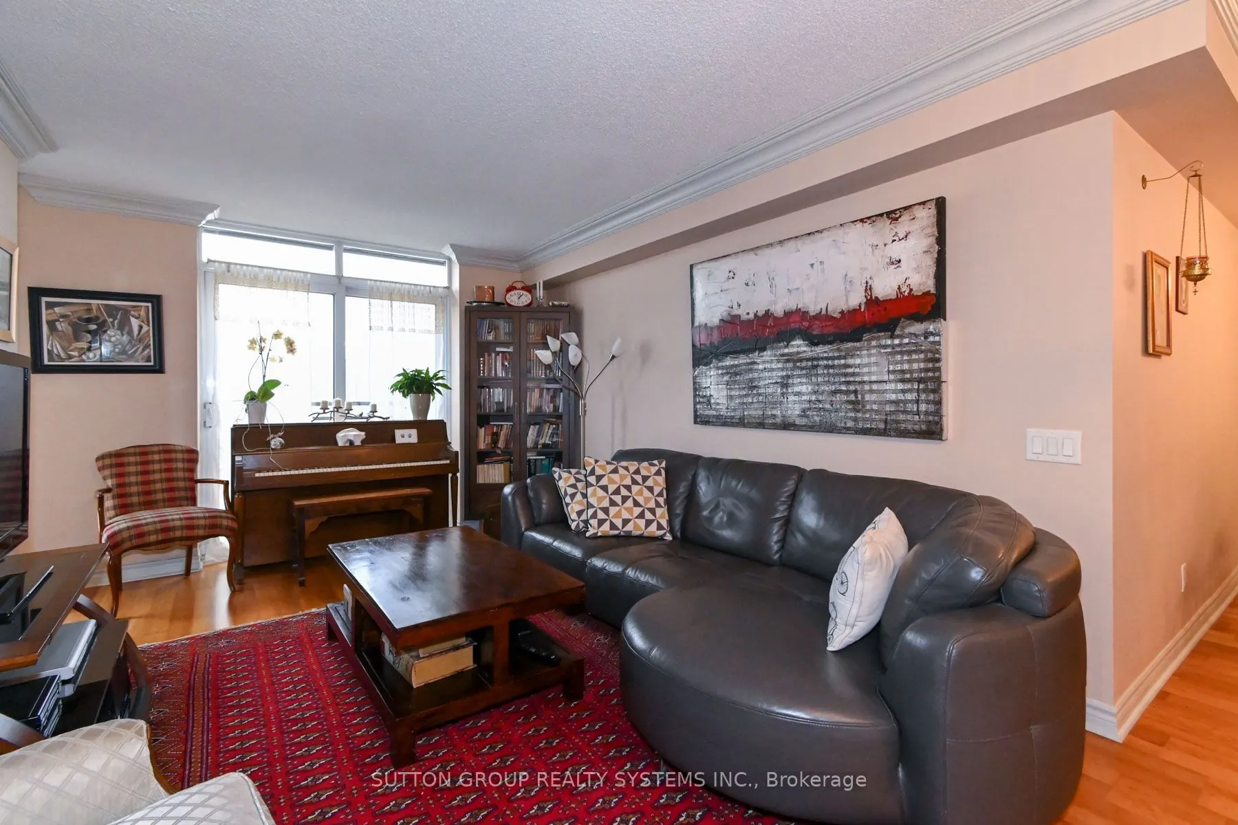 5229 Dundas Street W #605