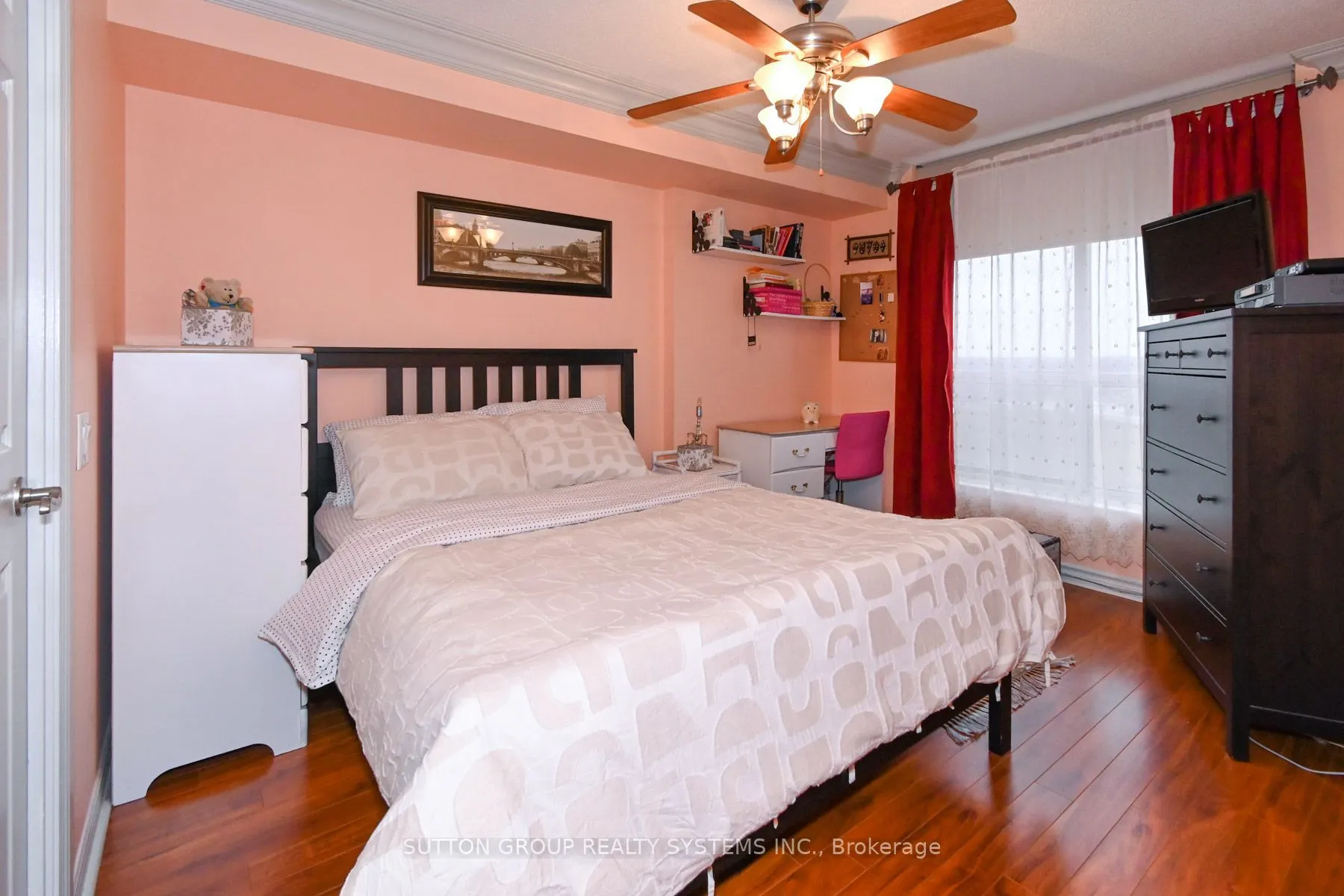 5229 Dundas Street W #605