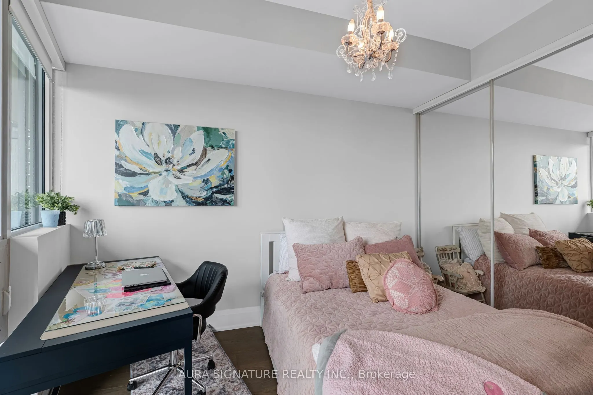 59 Annie Craig Drive #1004