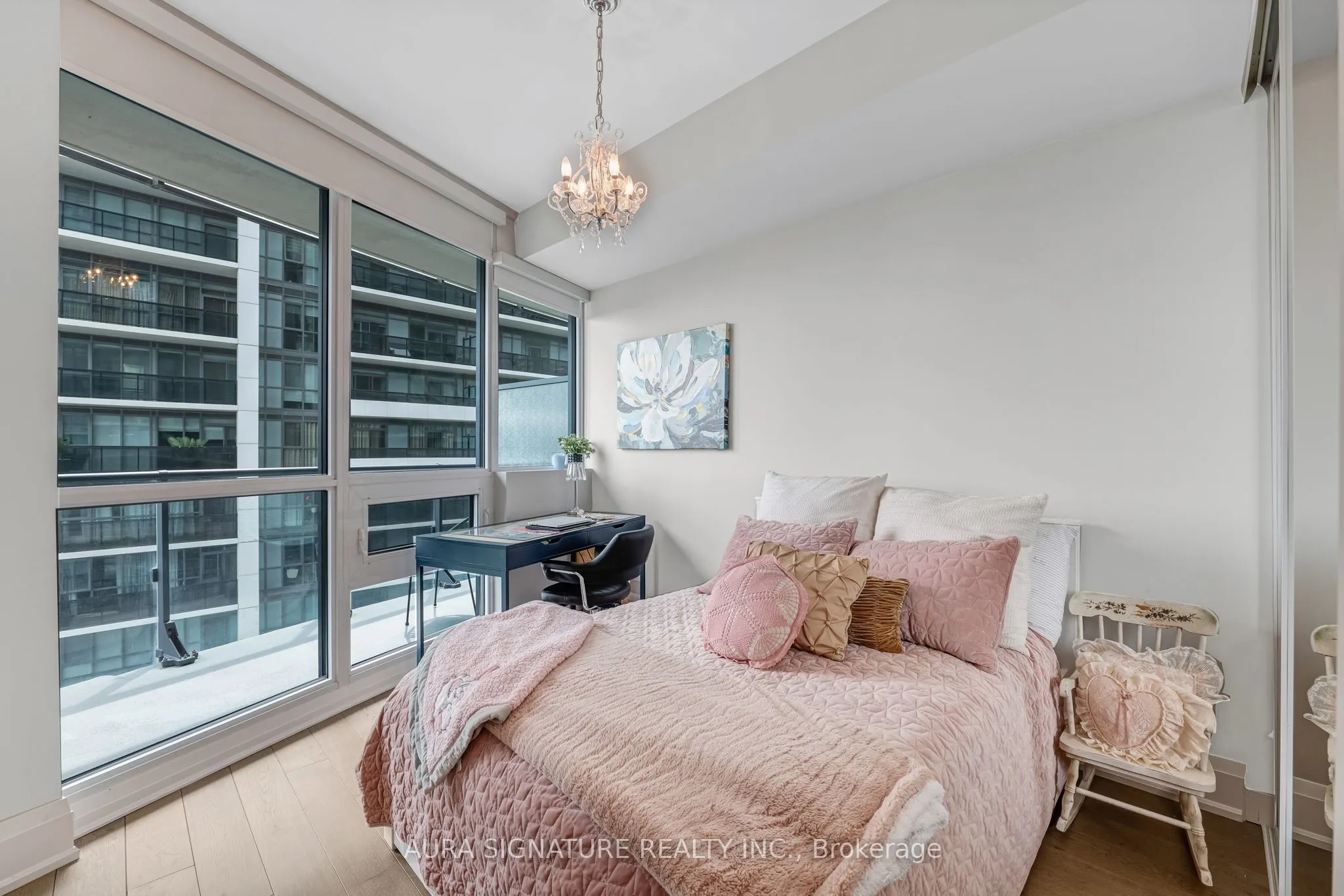 59 Annie Craig Drive #1004