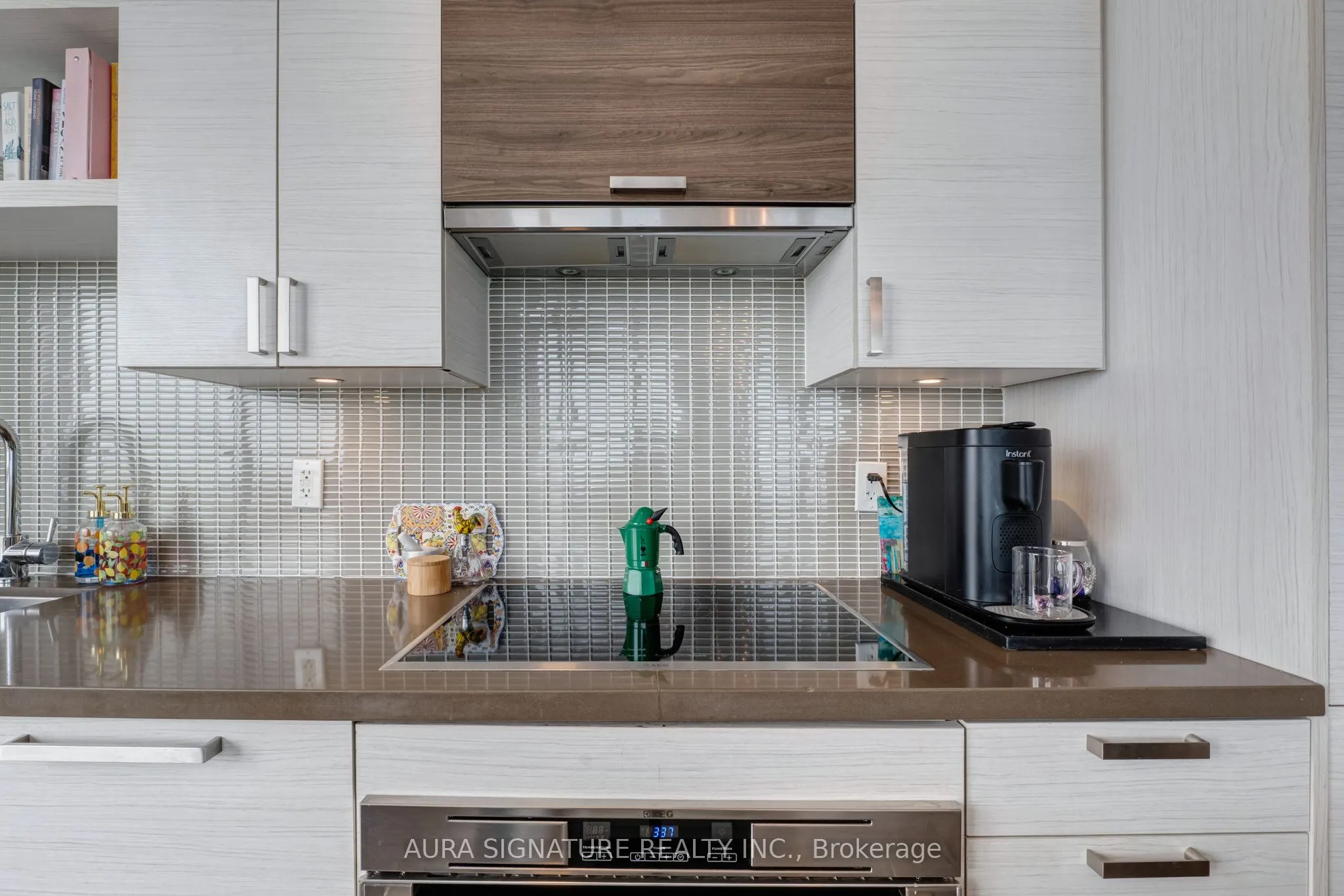 59 Annie Craig Drive #1004