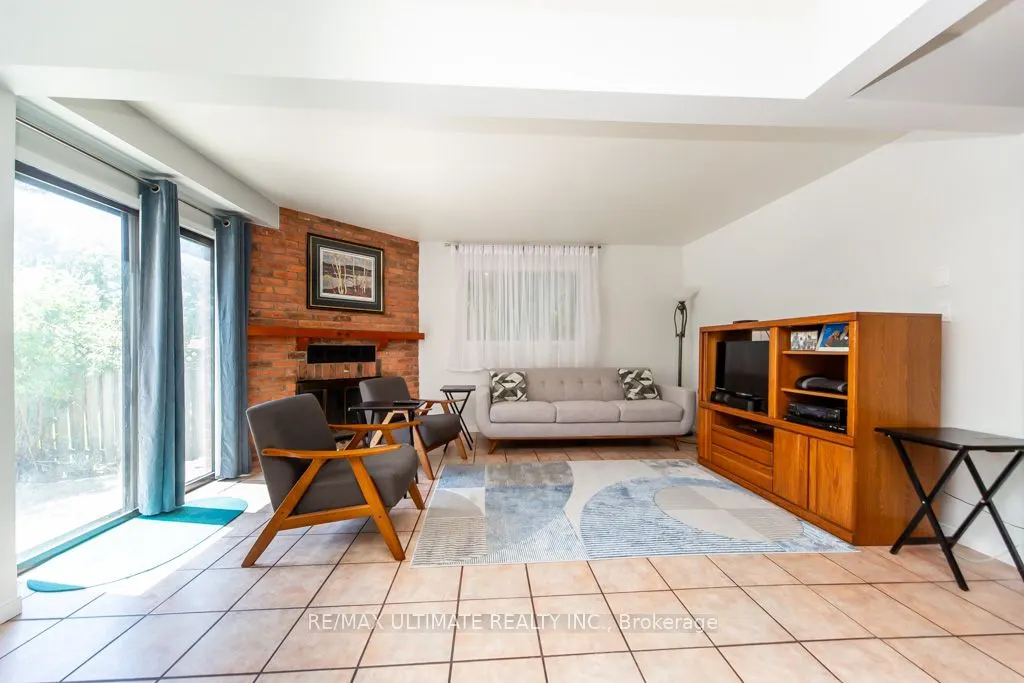 3 Aron Drive