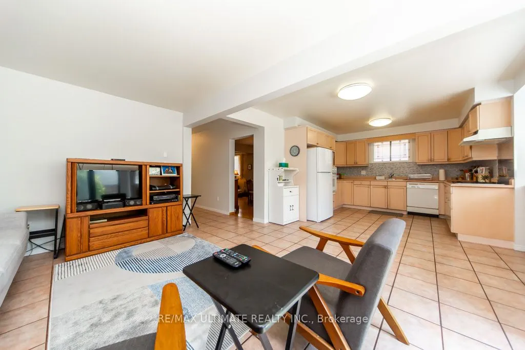 3 Aron Drive