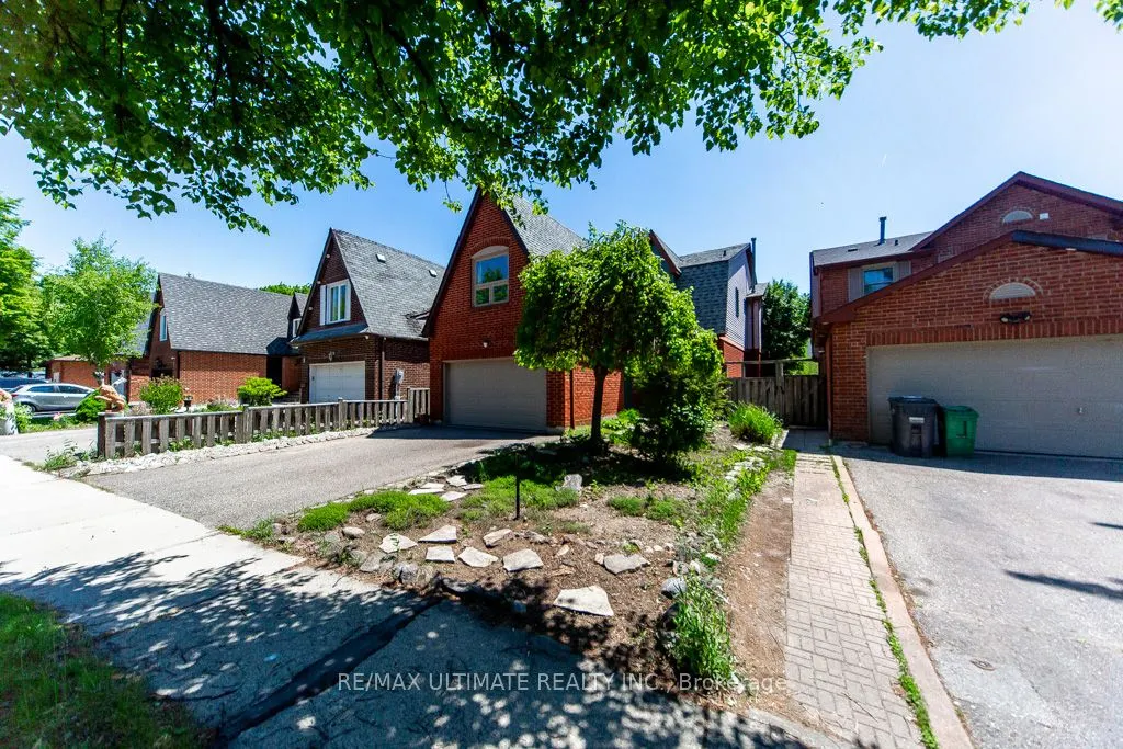 3 Aron Drive