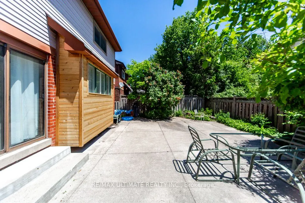 3 Aron Drive