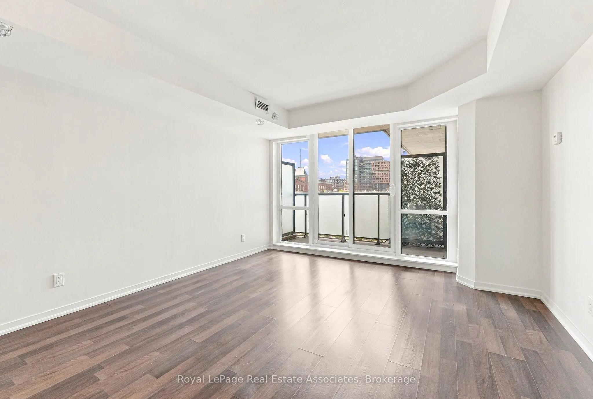 20 Joe Shuster Way #416