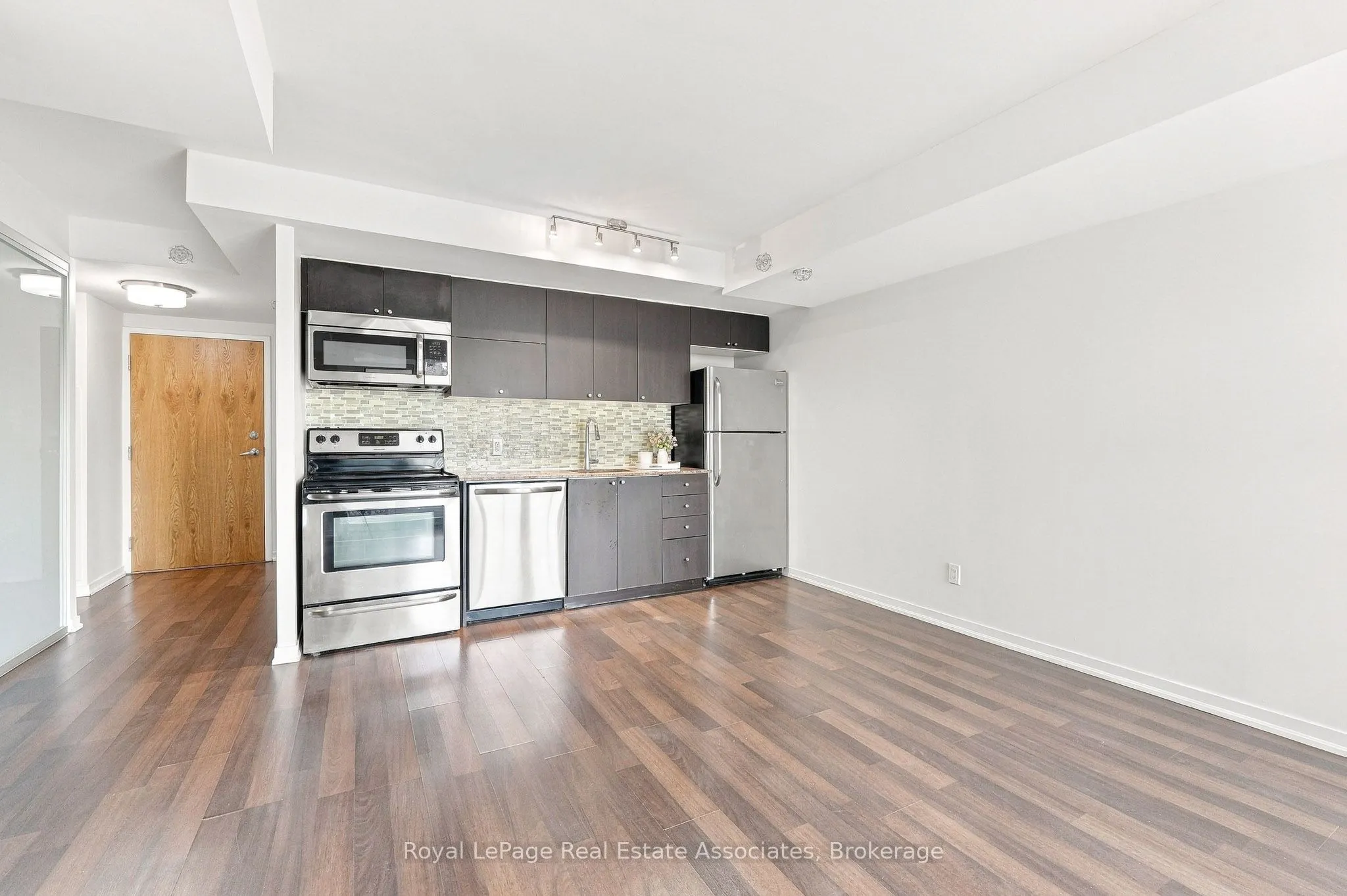 20 Joe Shuster Way #416