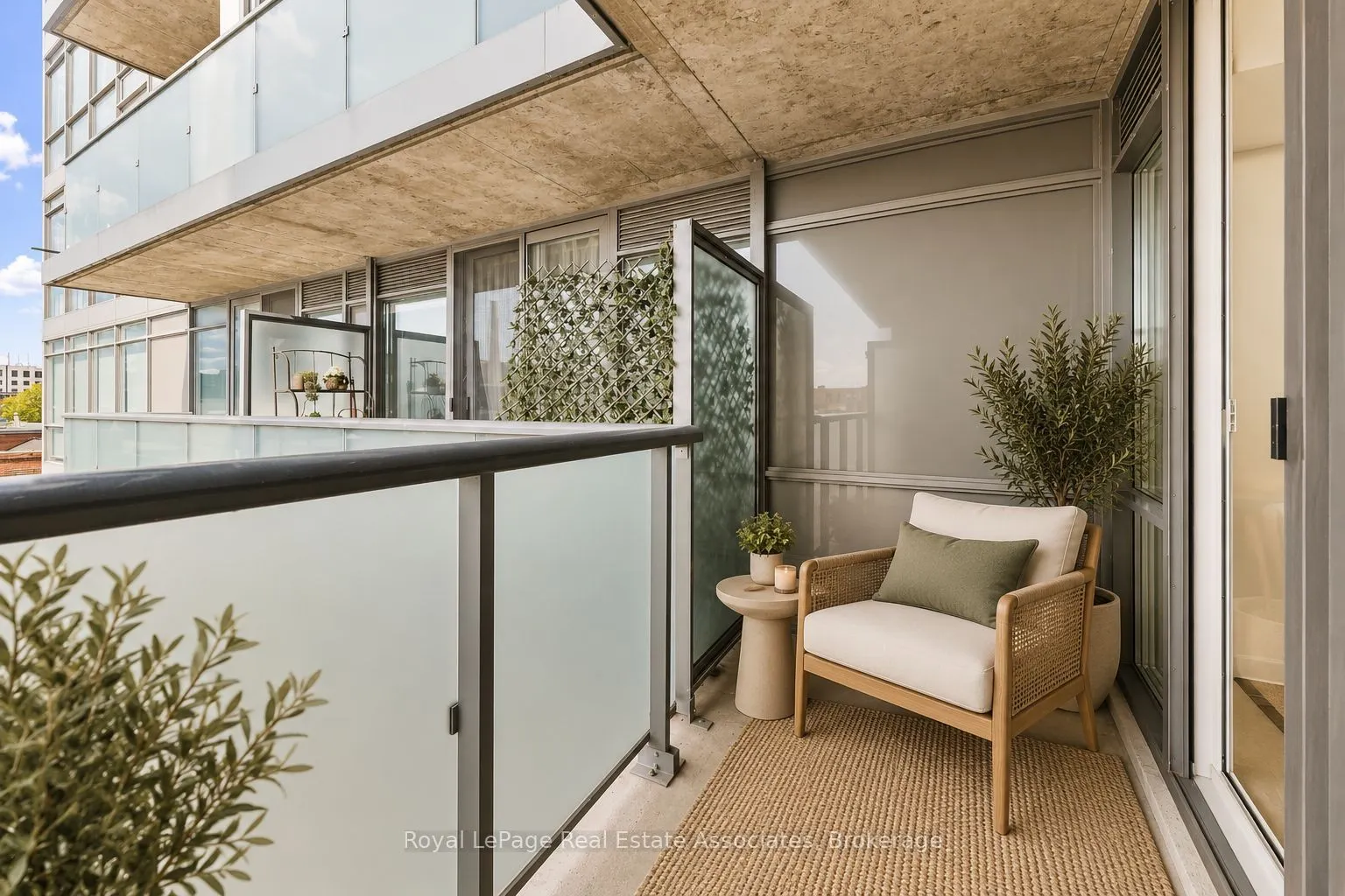 20 Joe Shuster Way #416