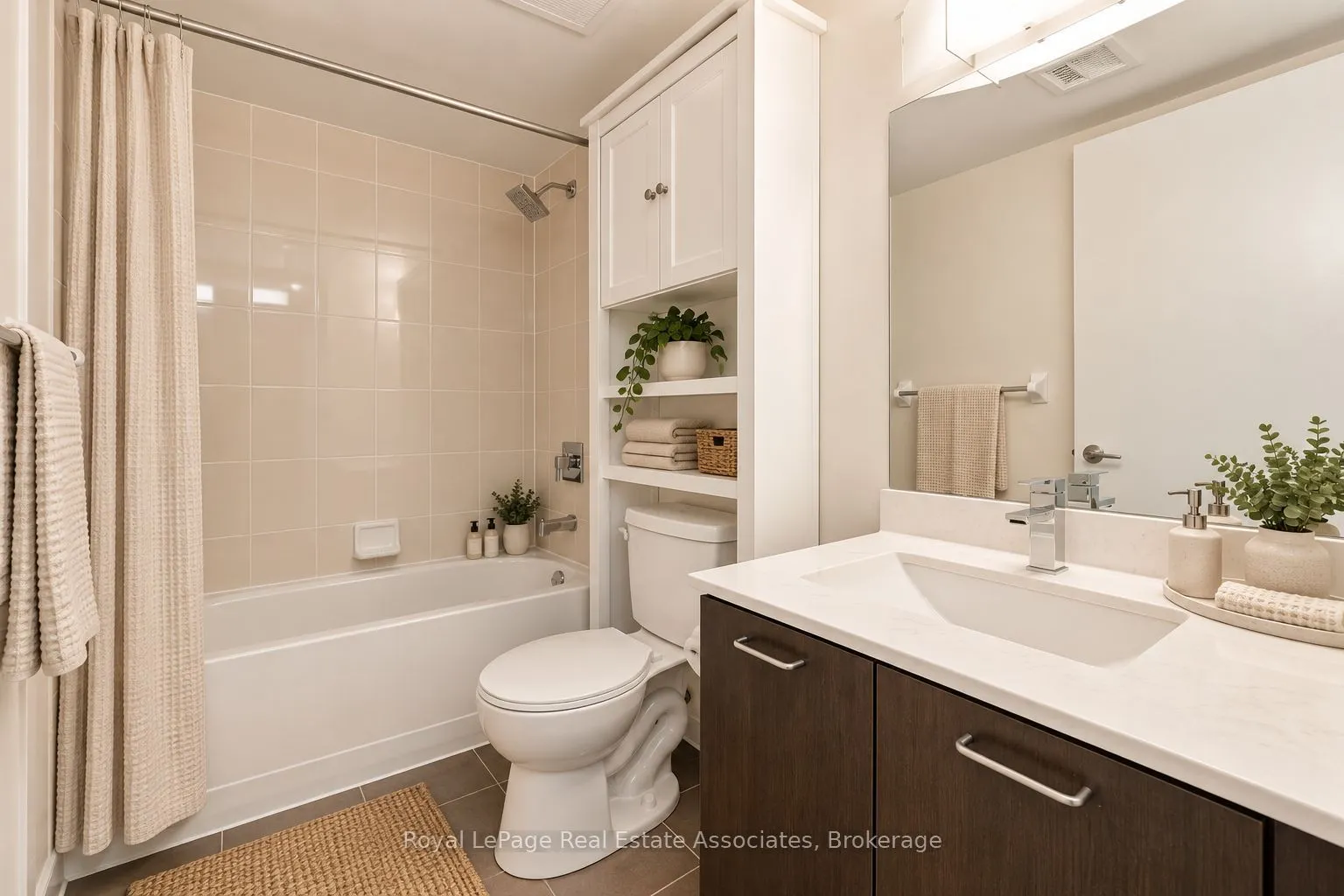 20 Joe Shuster Way #416