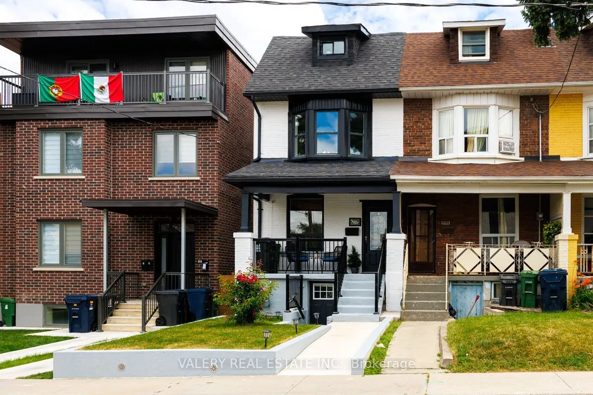 219 Mcroberts Avenue #Upper