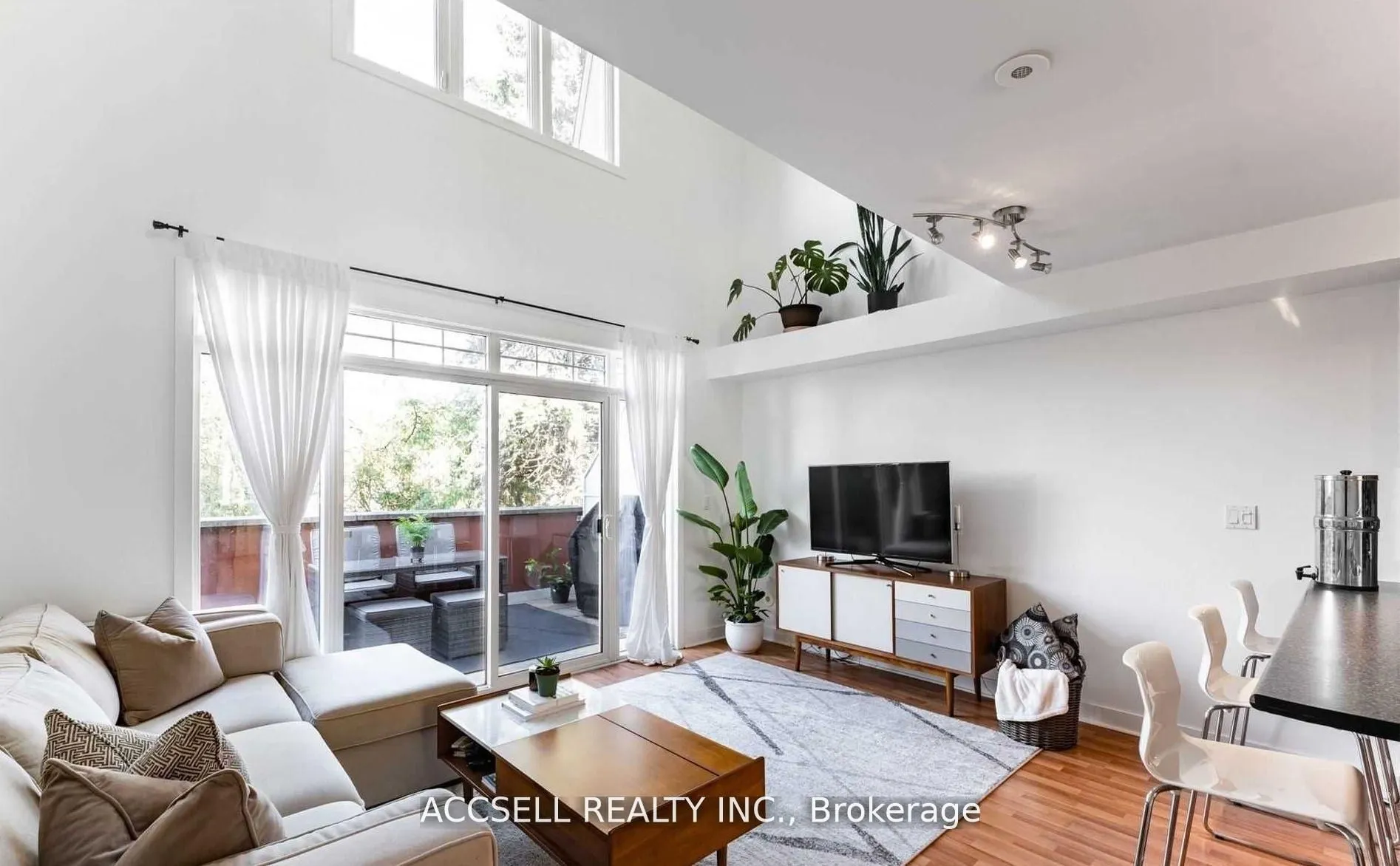 3400 Lake Shore Boulevard W #229