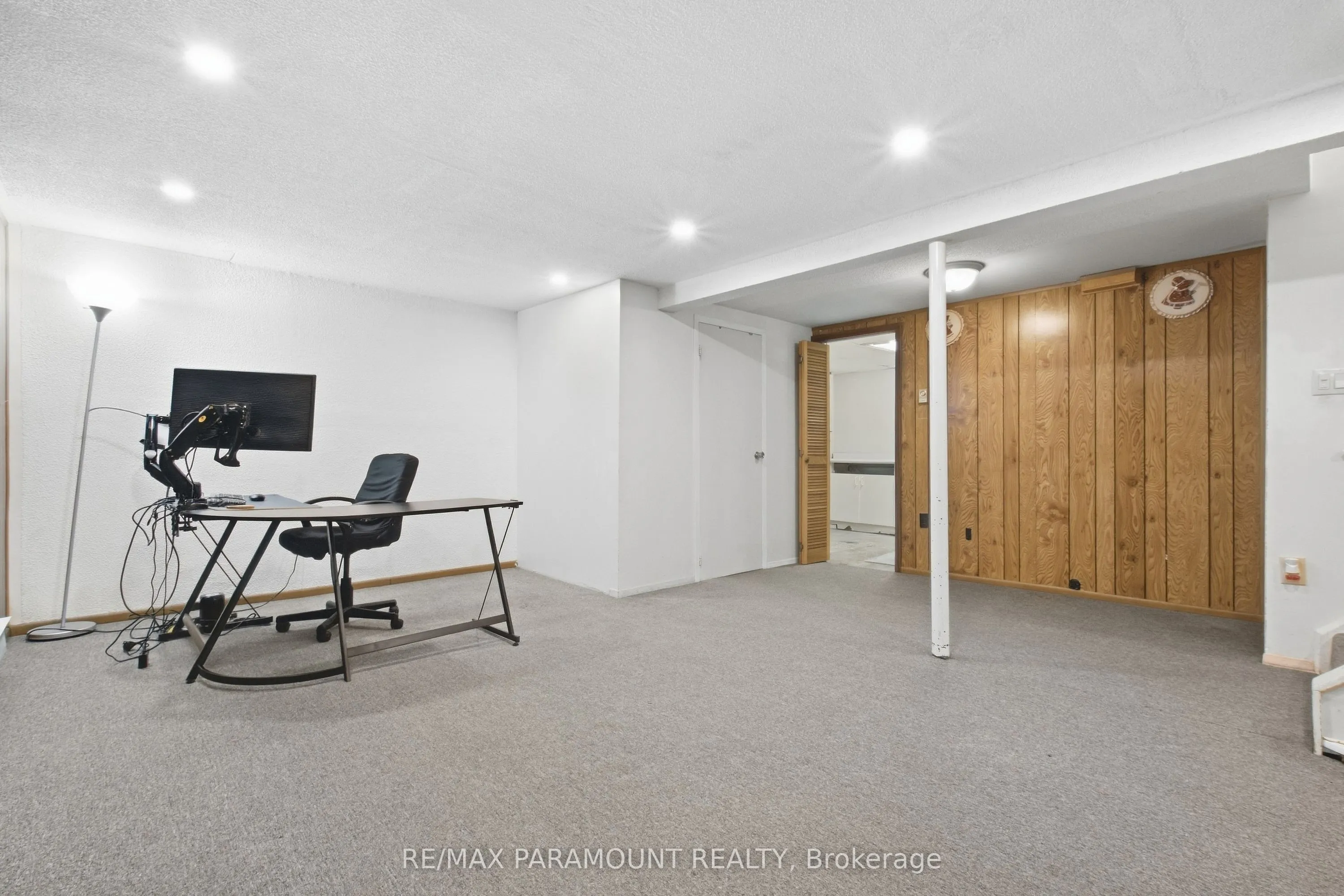 16 Gleneaden Court