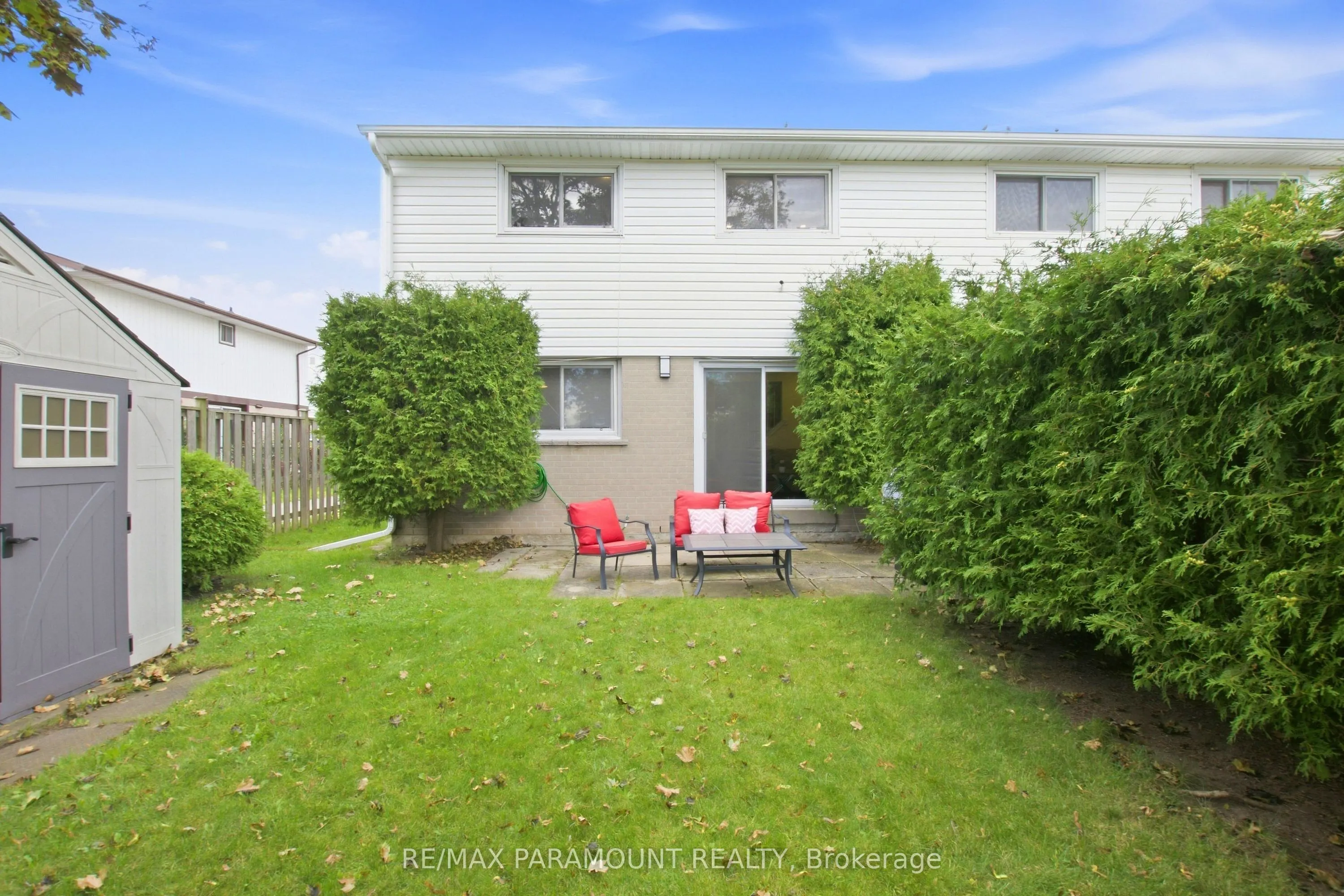 16 Gleneaden Court
