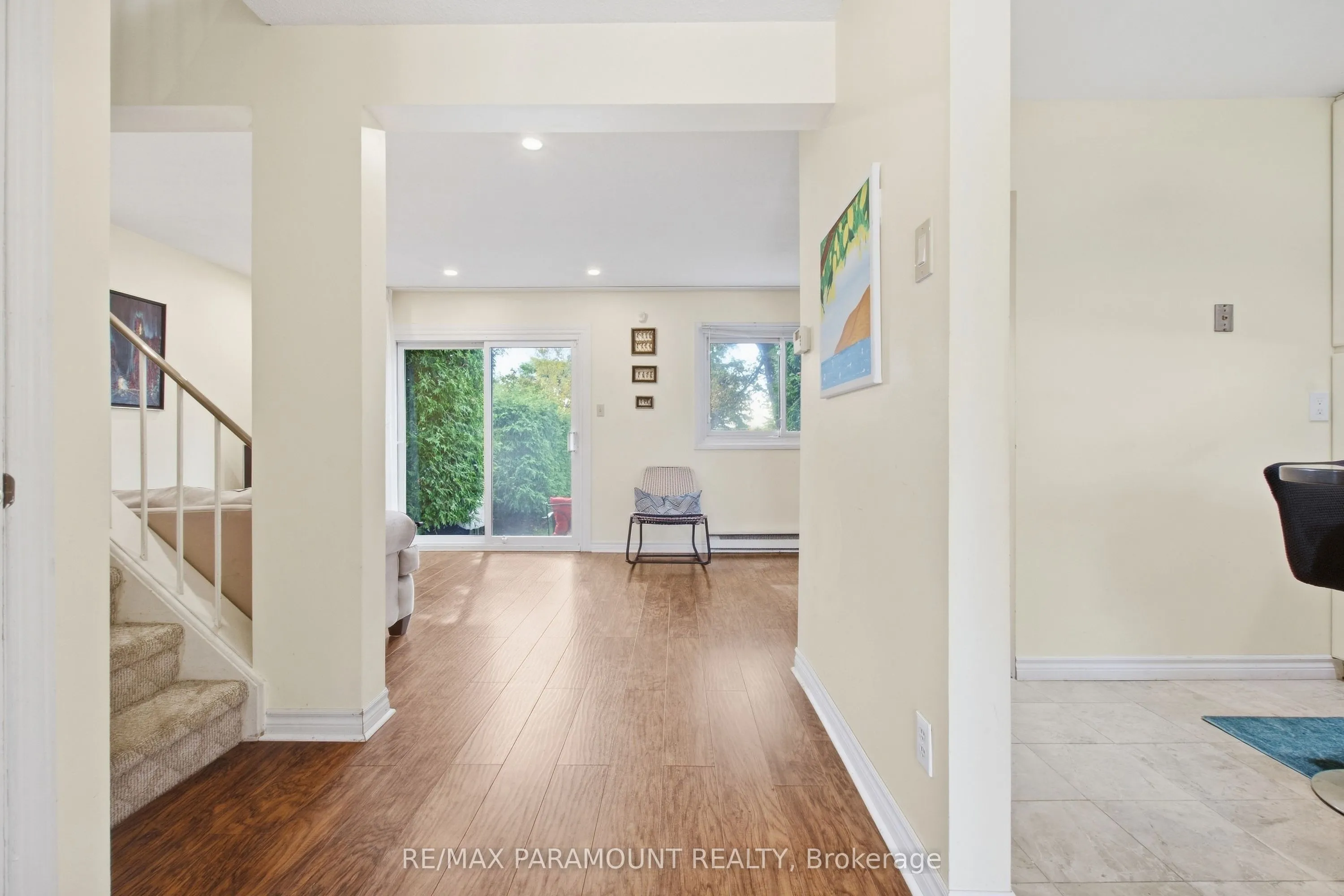 16 Gleneaden Court