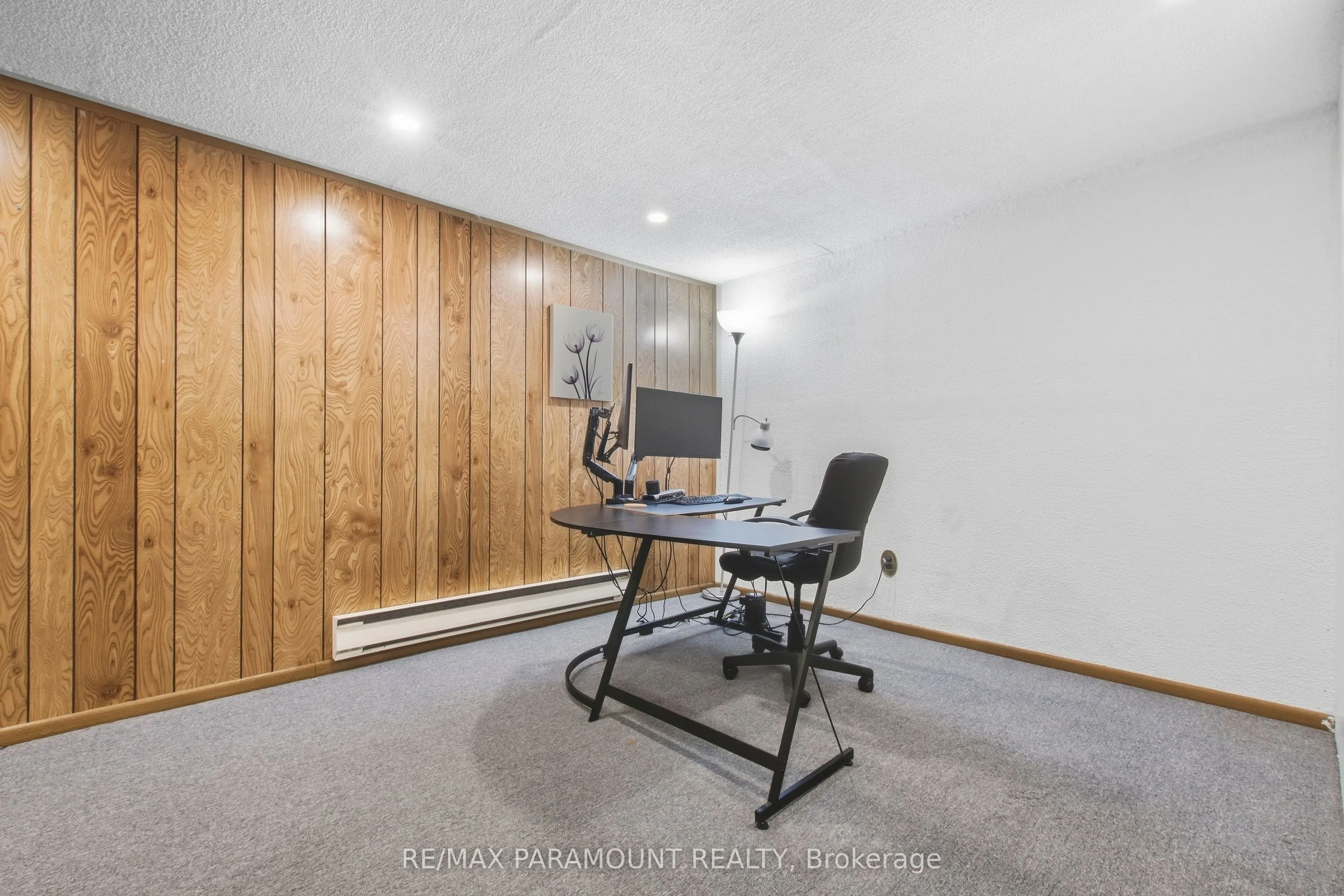 16 Gleneaden Court