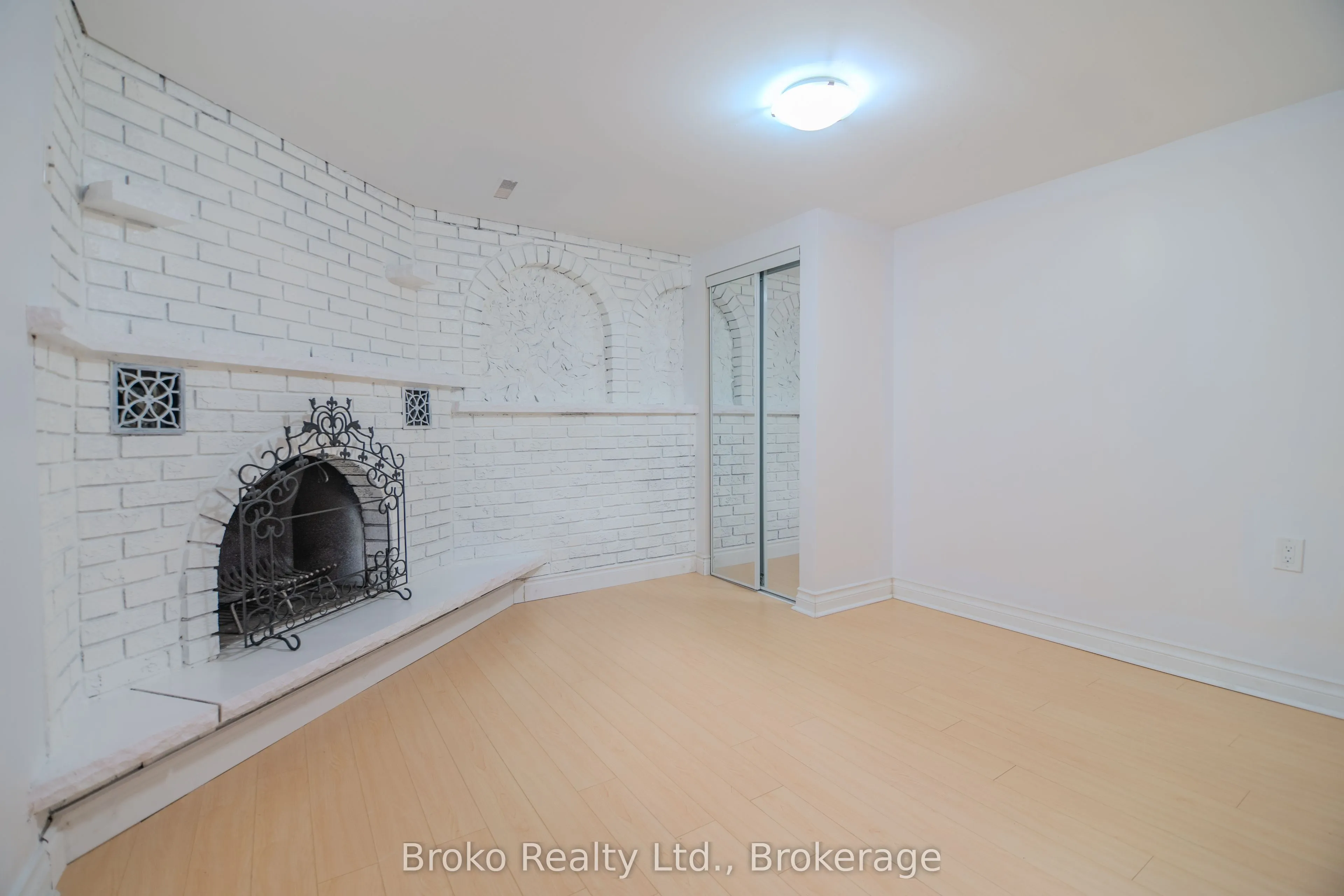 7782 Kittridge Drive